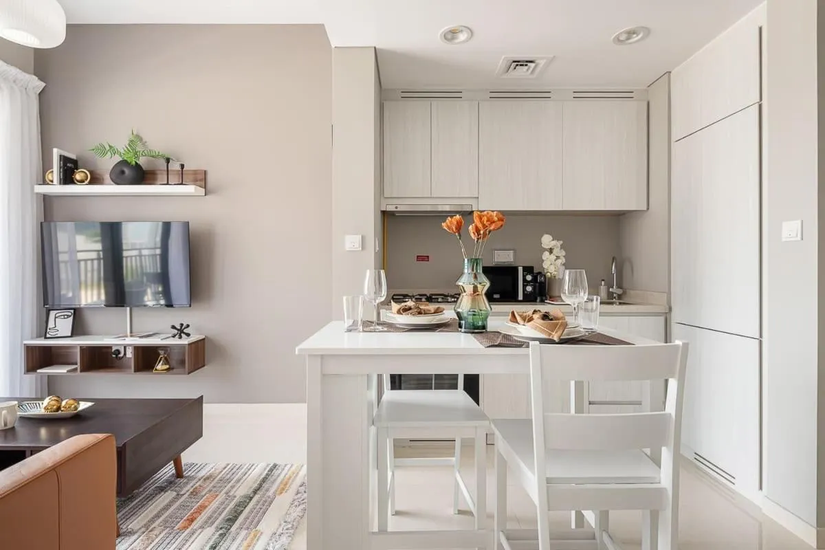 Dining area in Frank Porter - Zada Tower