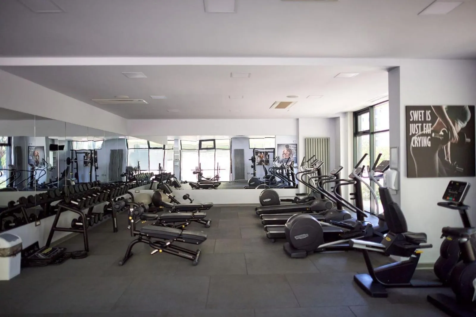 Fitness centre/facilities in Aparthotel Ella Mamaia