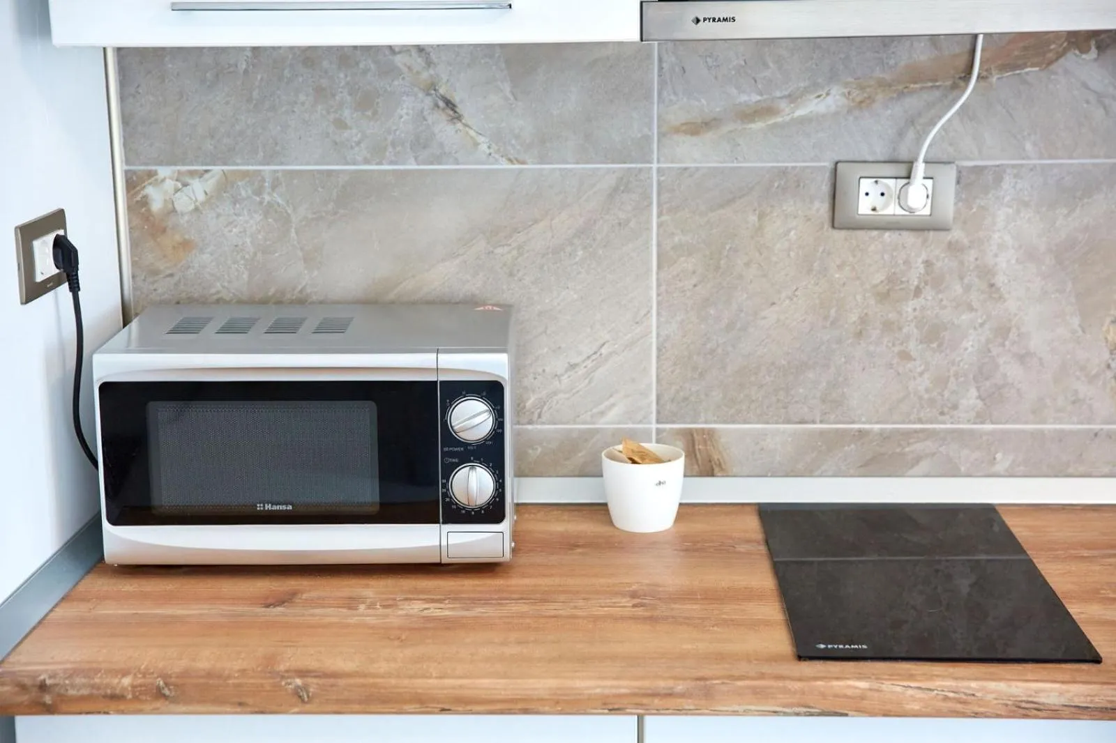 minibar in Aparthotel Ella Mamaia