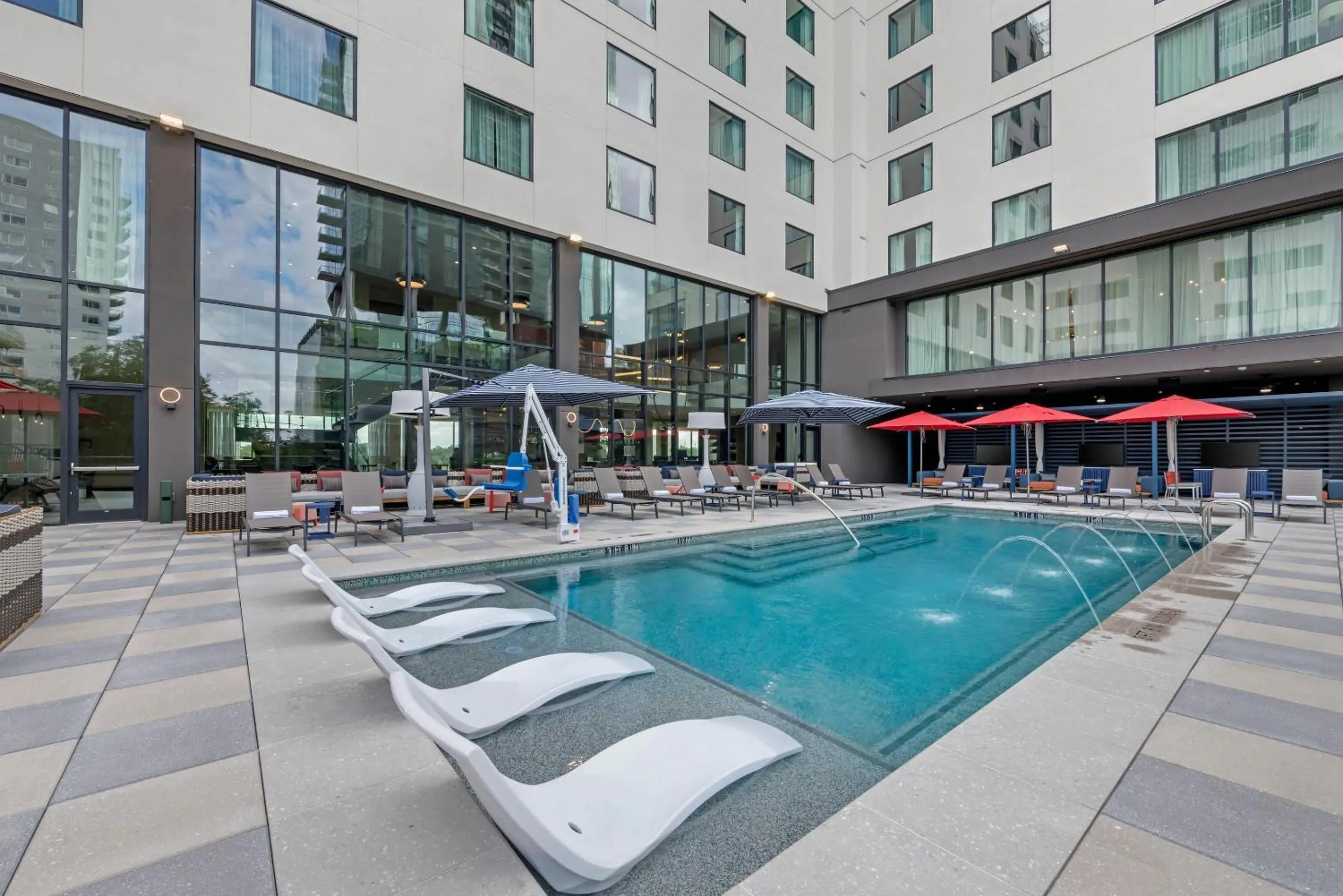 Swimming pool in Cambria Hotel Austin Downtown