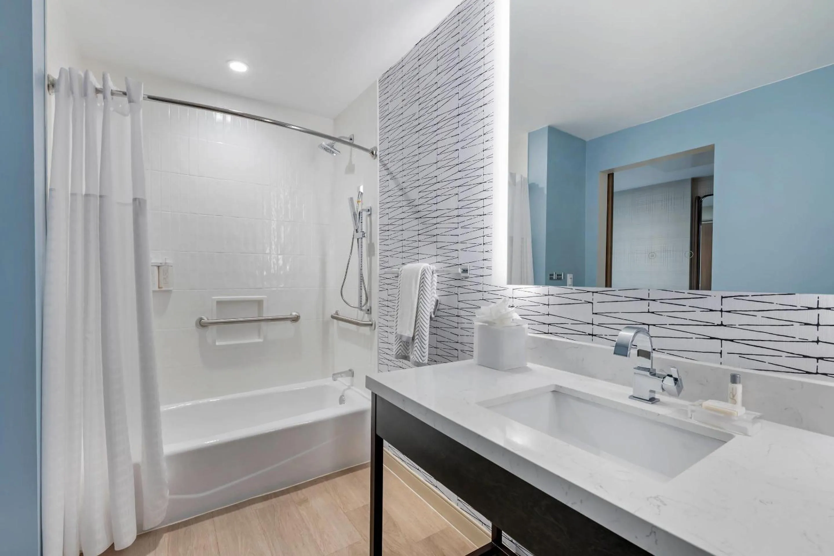 Bedroom in Cambria Hotel Austin Downtown