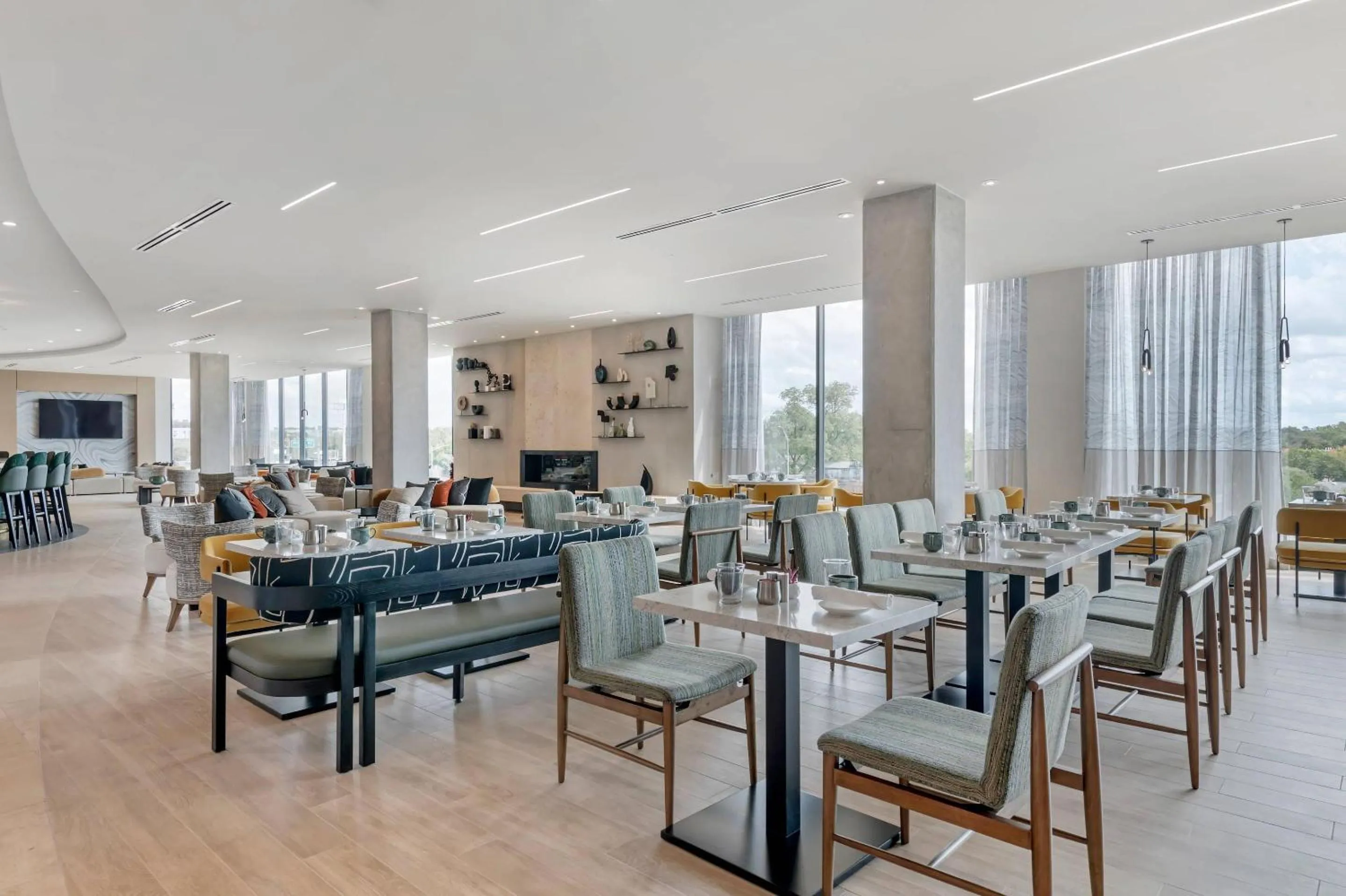 Breakfast in Cambria Hotel Austin Downtown