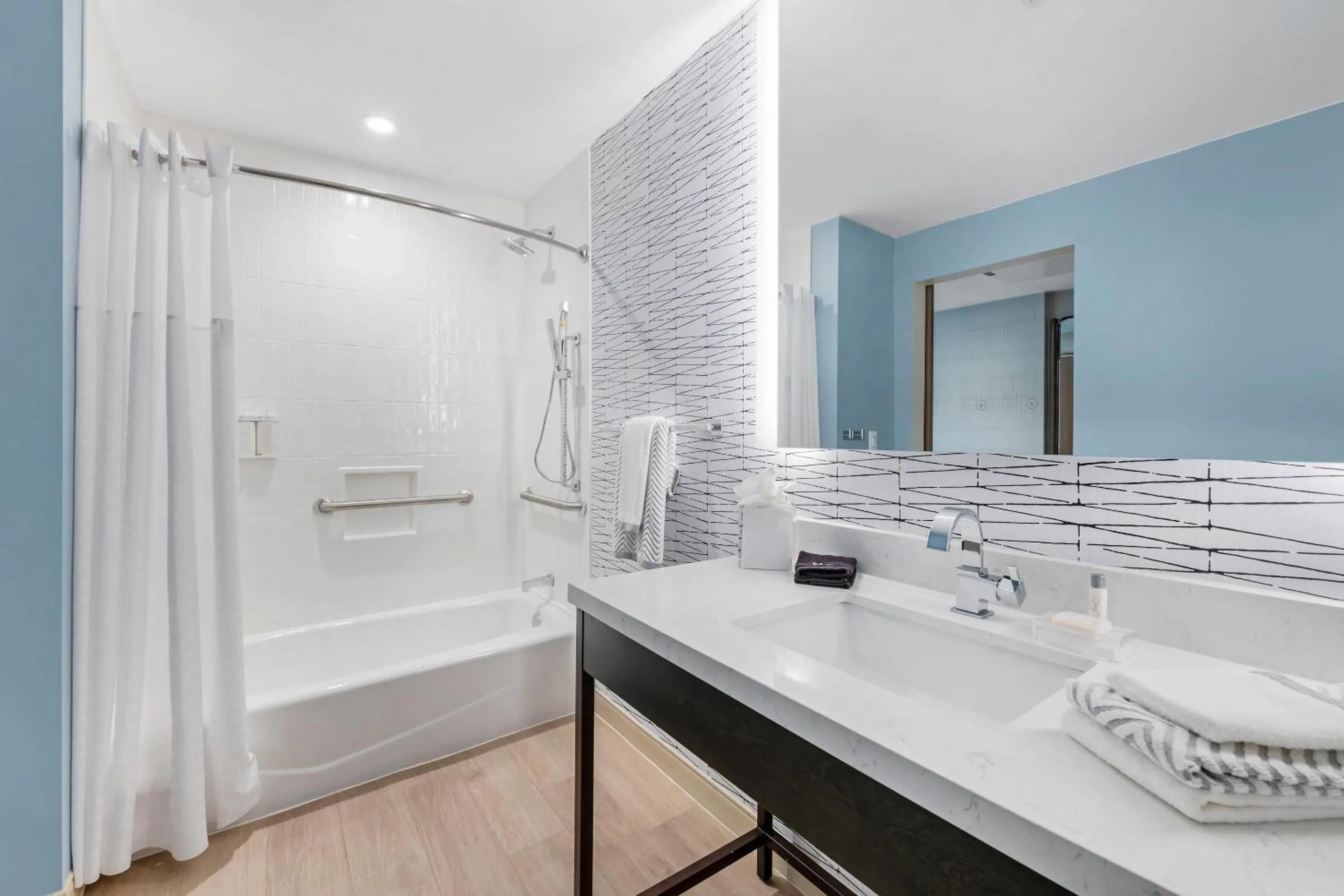 Bedroom in Cambria Hotel Austin Downtown