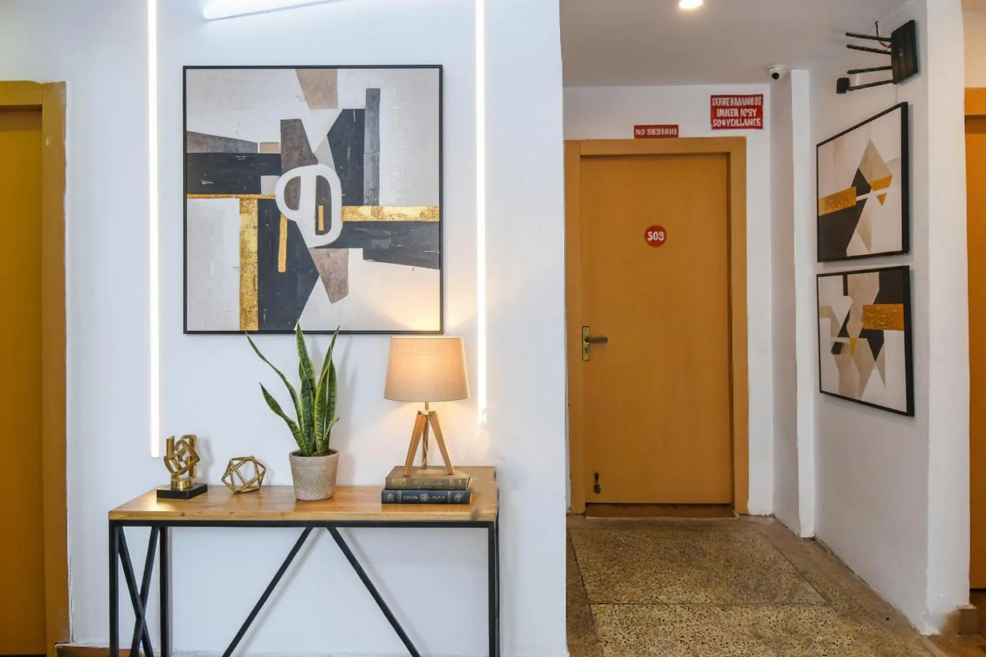 Lobby or reception in FabHotel Globe Express - Nr Ruby Hospital