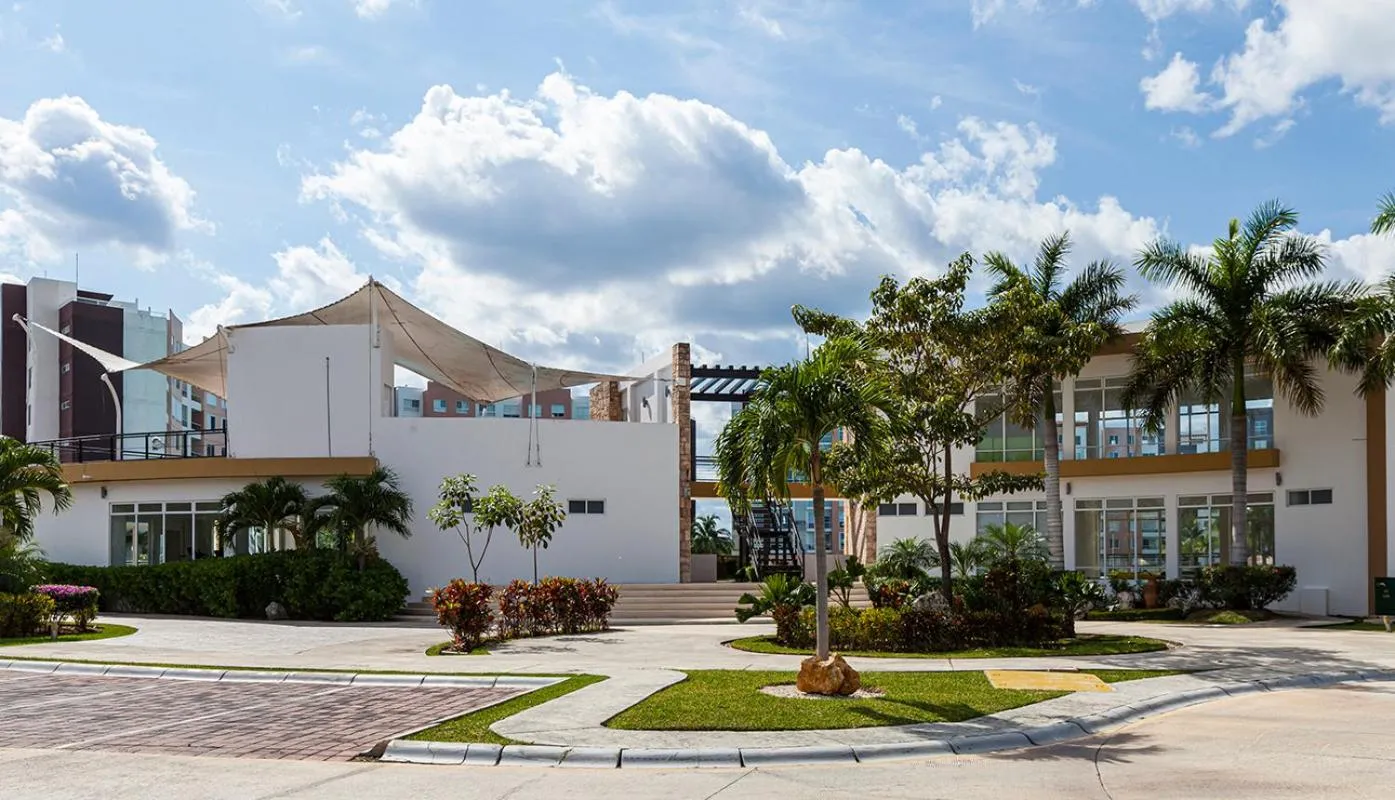 Beautiful condo in Cancun! Dreams Lagoon