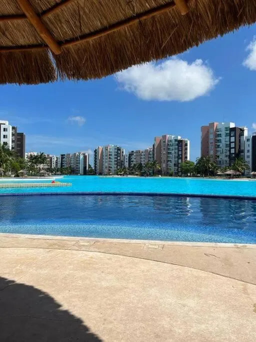 Pool view in Beautiful condo in Cancun! Dreams Lagoon