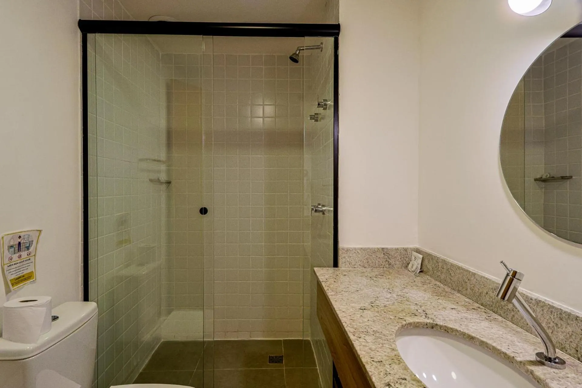 Bathroom in 360 Rio Santos Dumont