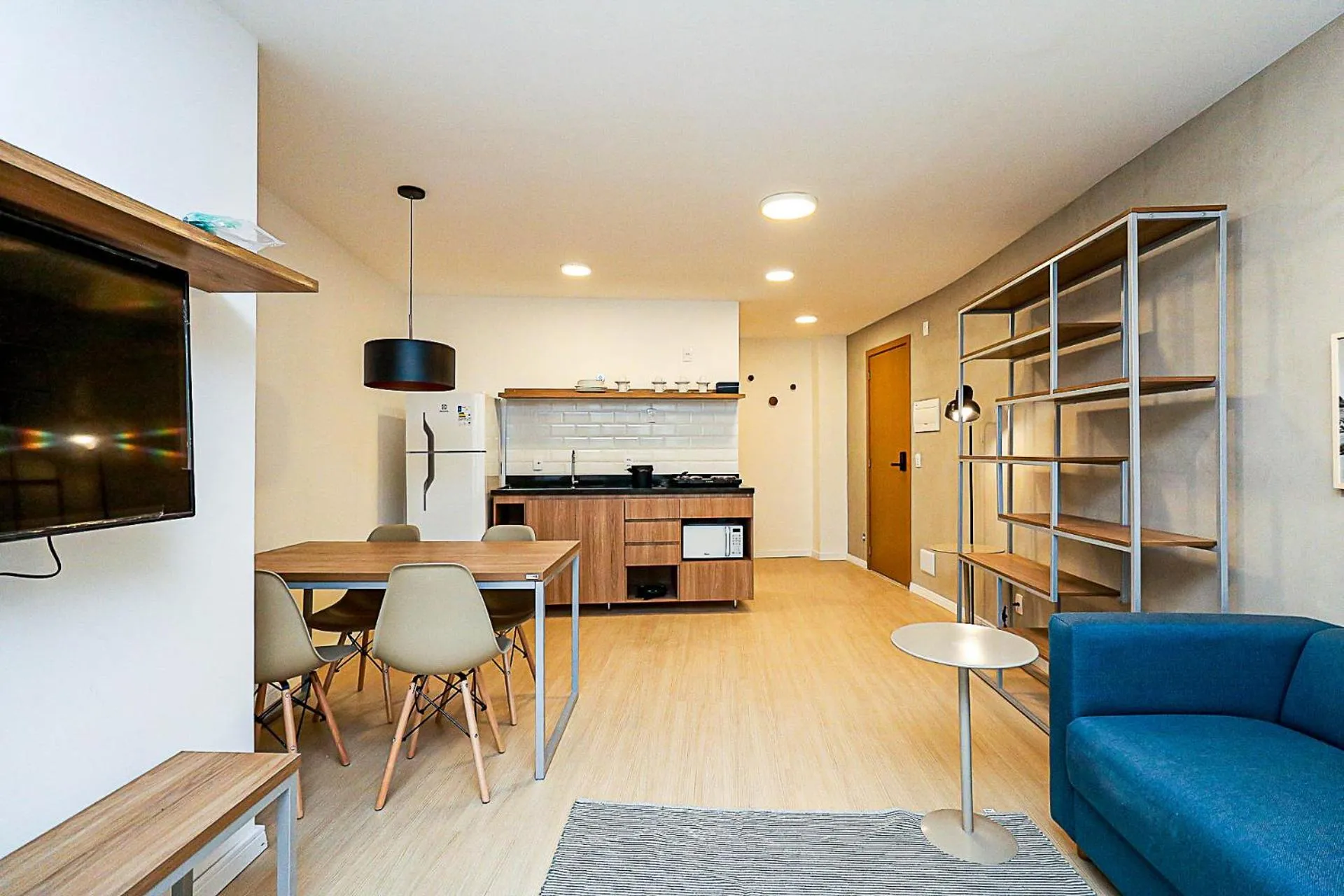 Kitchen or kitchenette in 360 Rio Santos Dumont