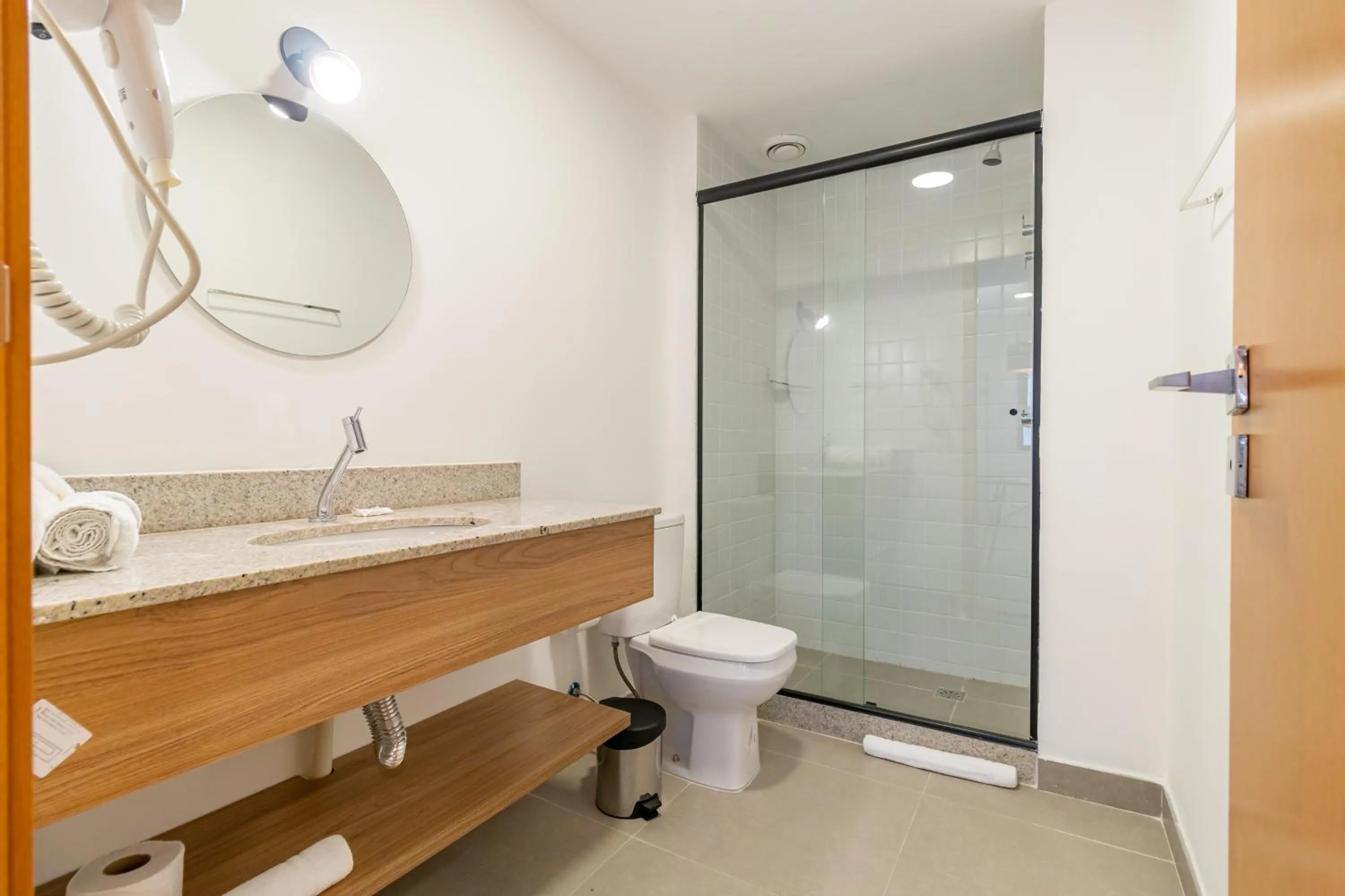 Bathroom in 360 Rio Santos Dumont