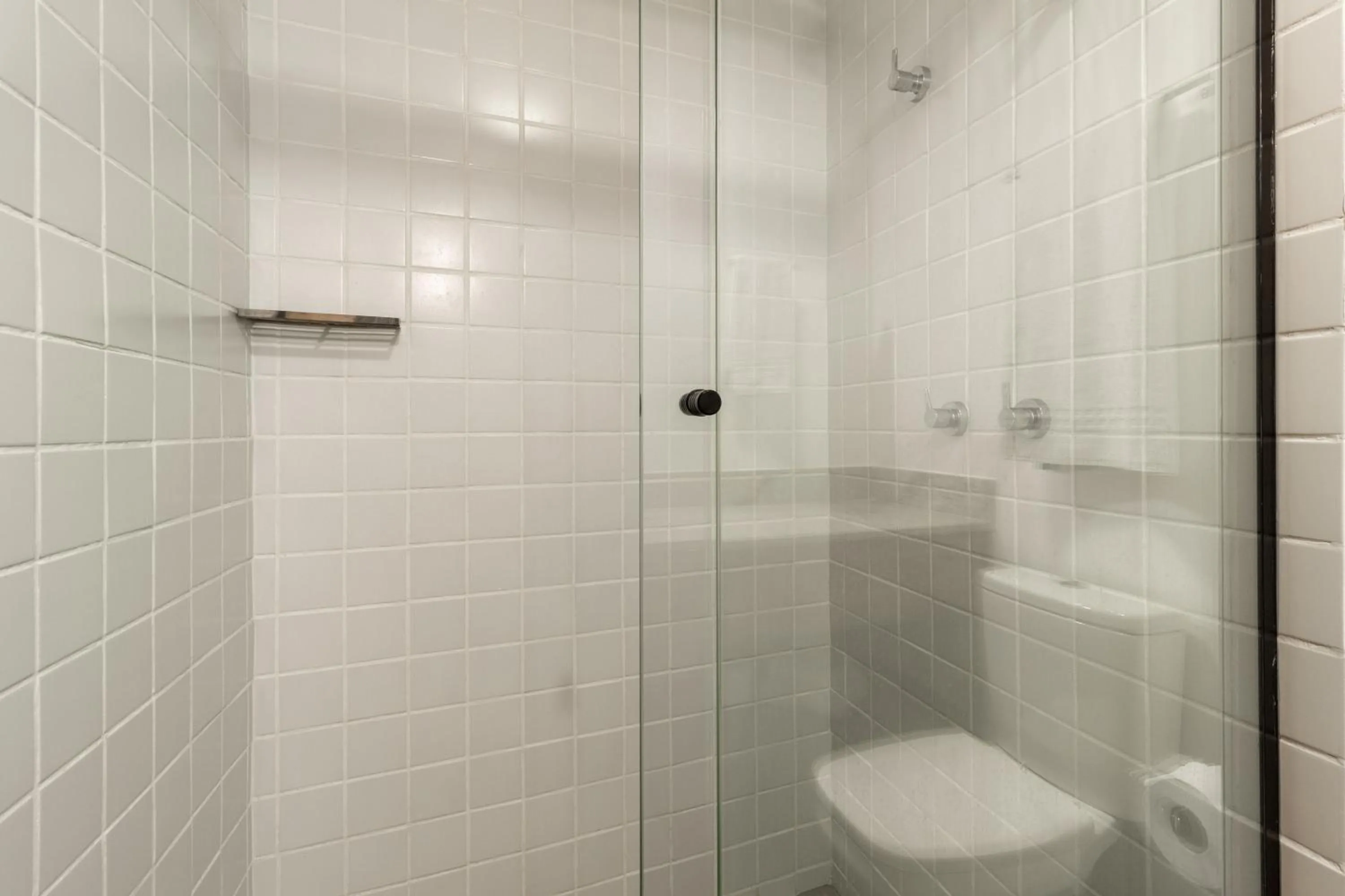 Bathroom in 360 Rio Santos Dumont