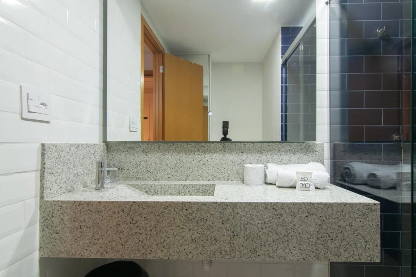 Bathroom in 360 Rio Santos Dumont