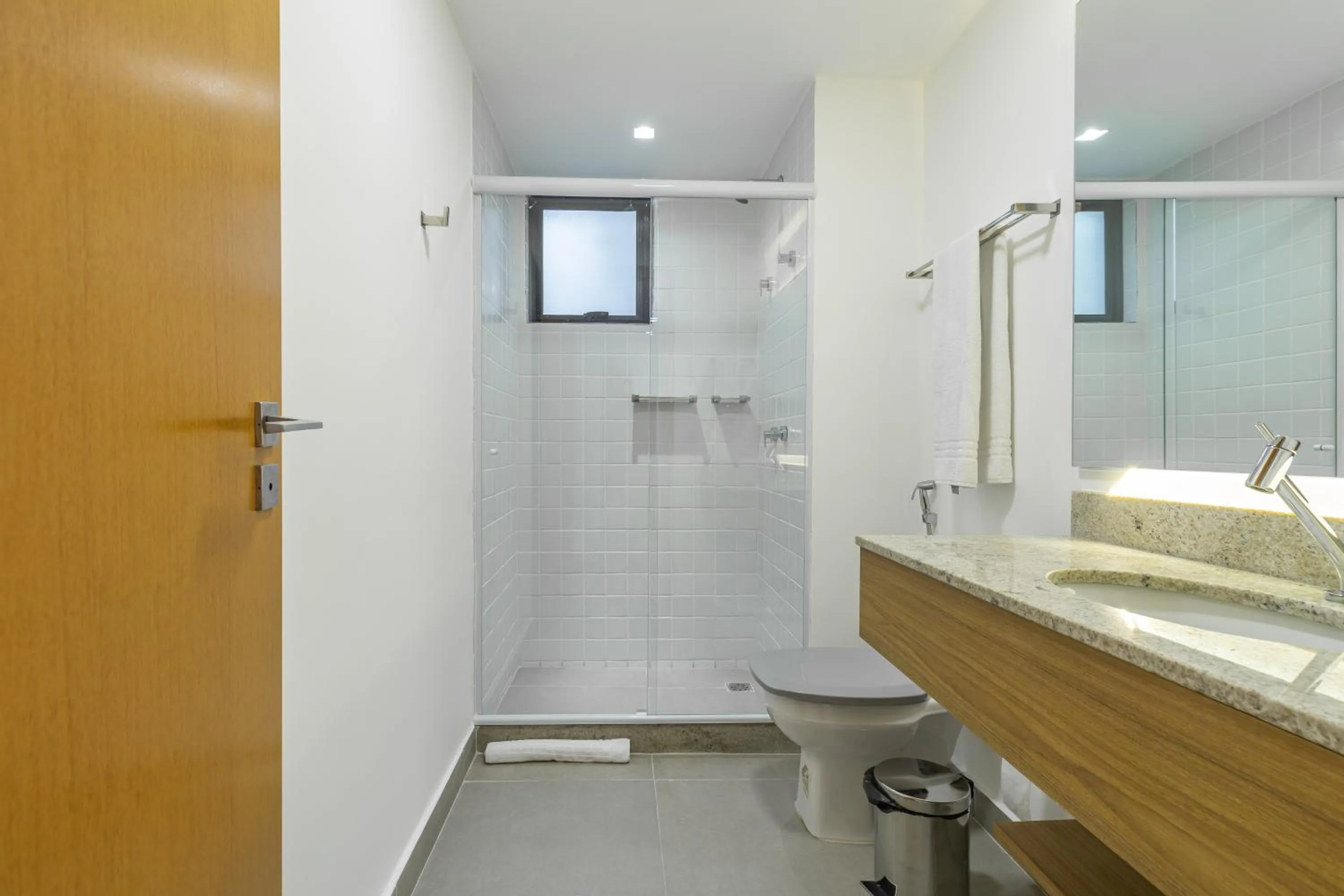 Bathroom in 360 Rio Santos Dumont