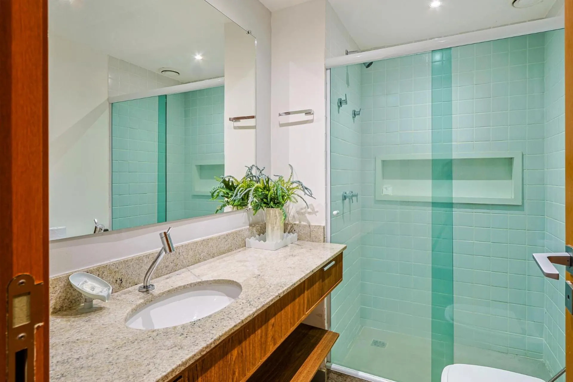 Bathroom in 360 Rio Santos Dumont