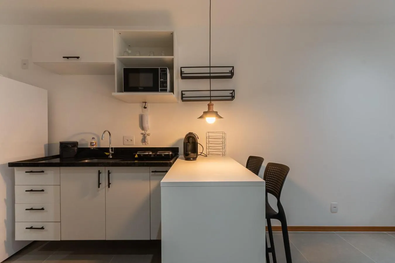 Kitchen or kitchenette in 360 Rio Santos Dumont