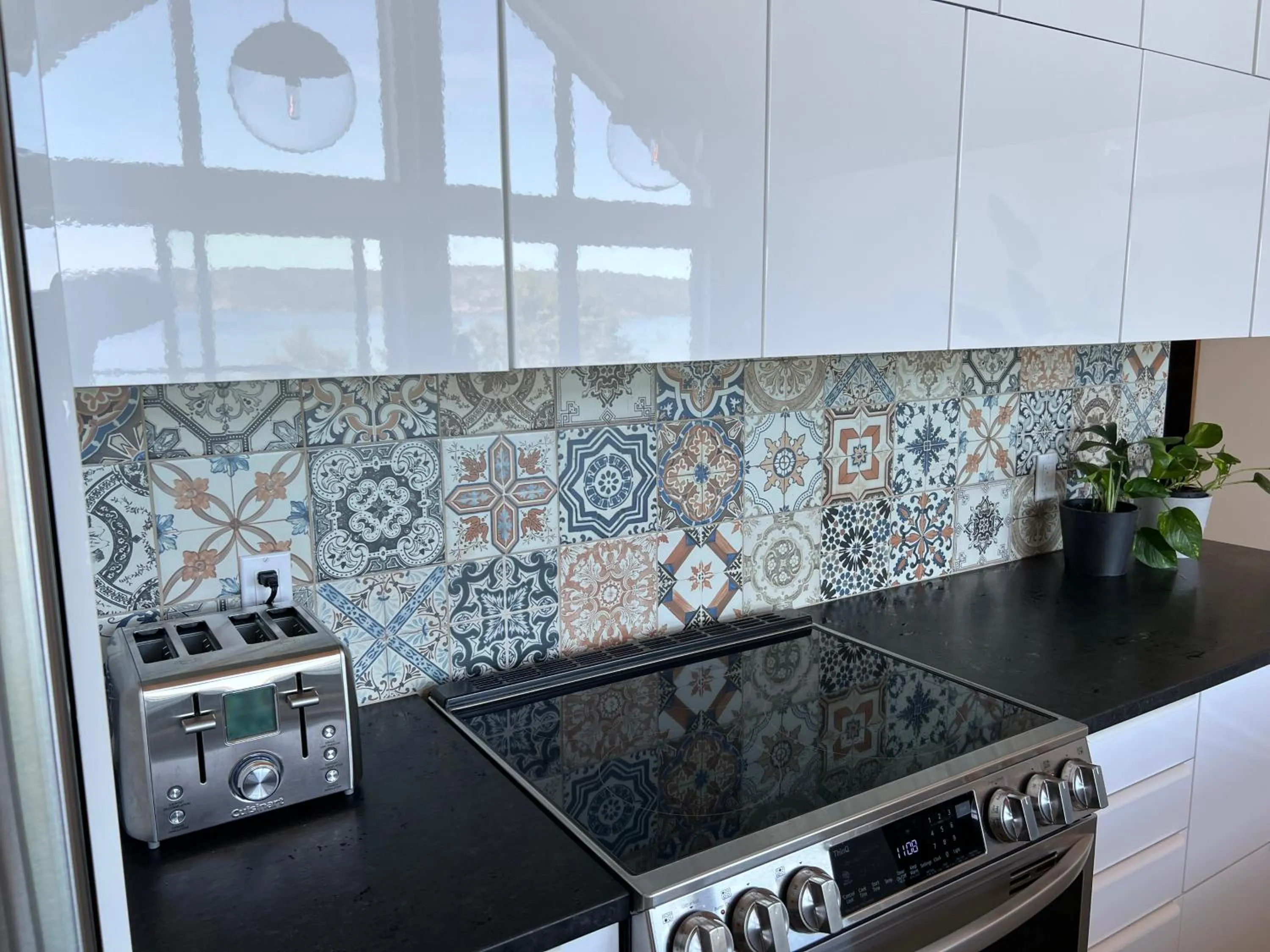 Kitchen or kitchenette in Magical Loft : Breathtaking View & Cozy Fireplace