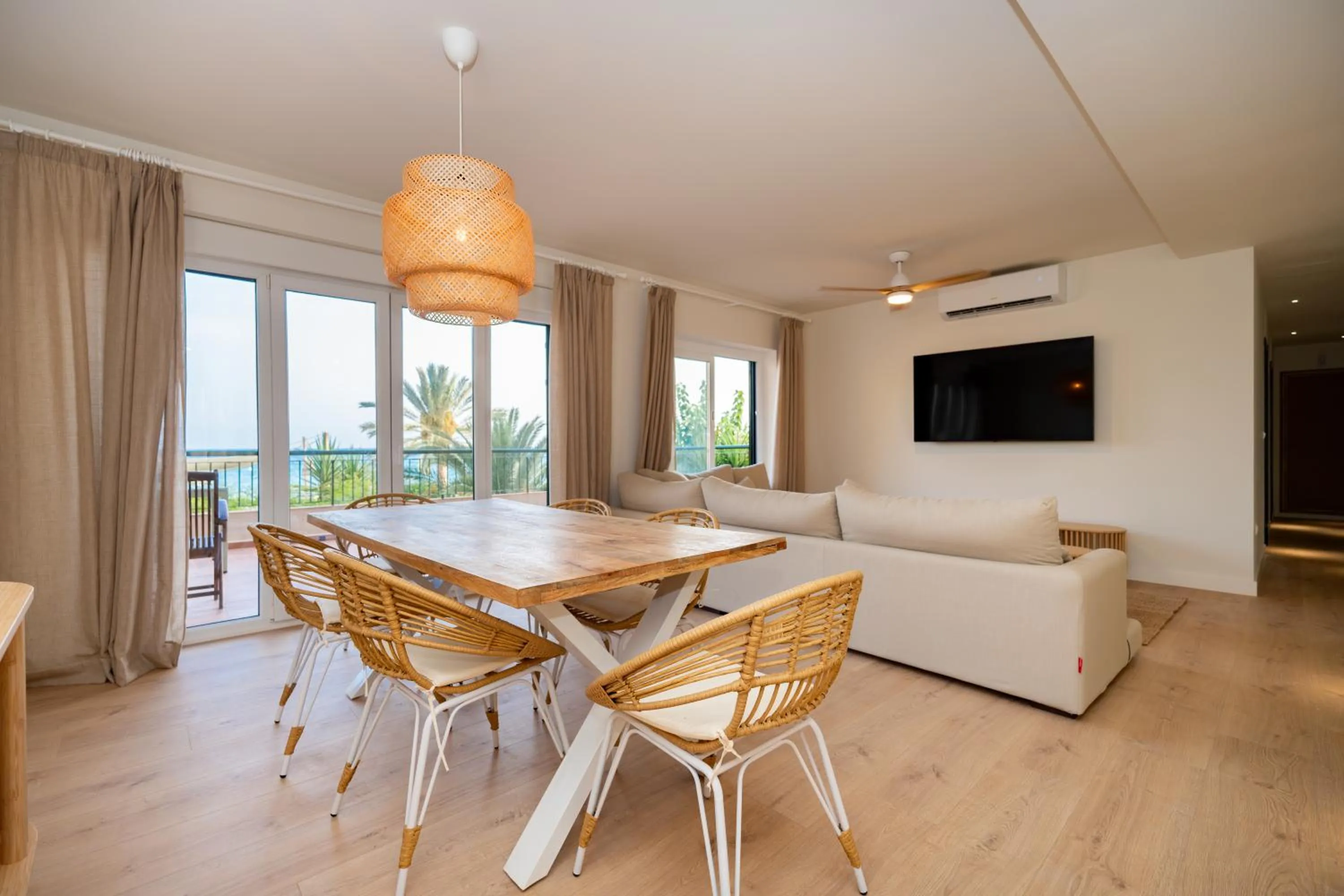 TV and multimedia in Paradisun Villajoyosa - Adults Only Recommended