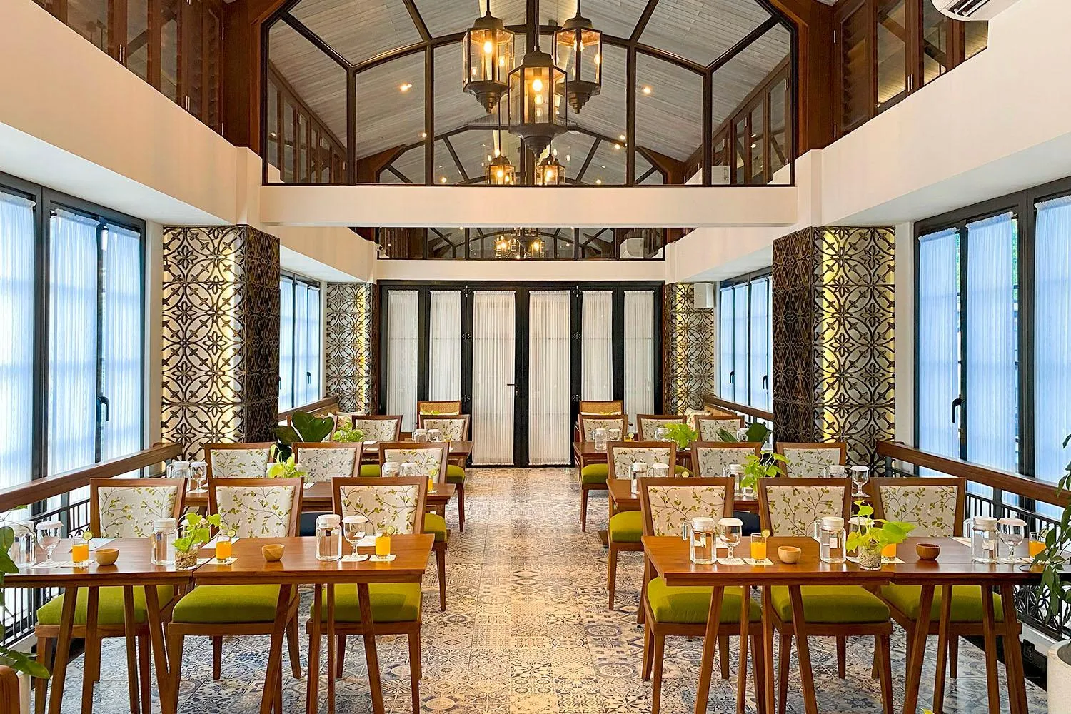 Lounge or bar in THE 1O1 Yogyakarta Tugu