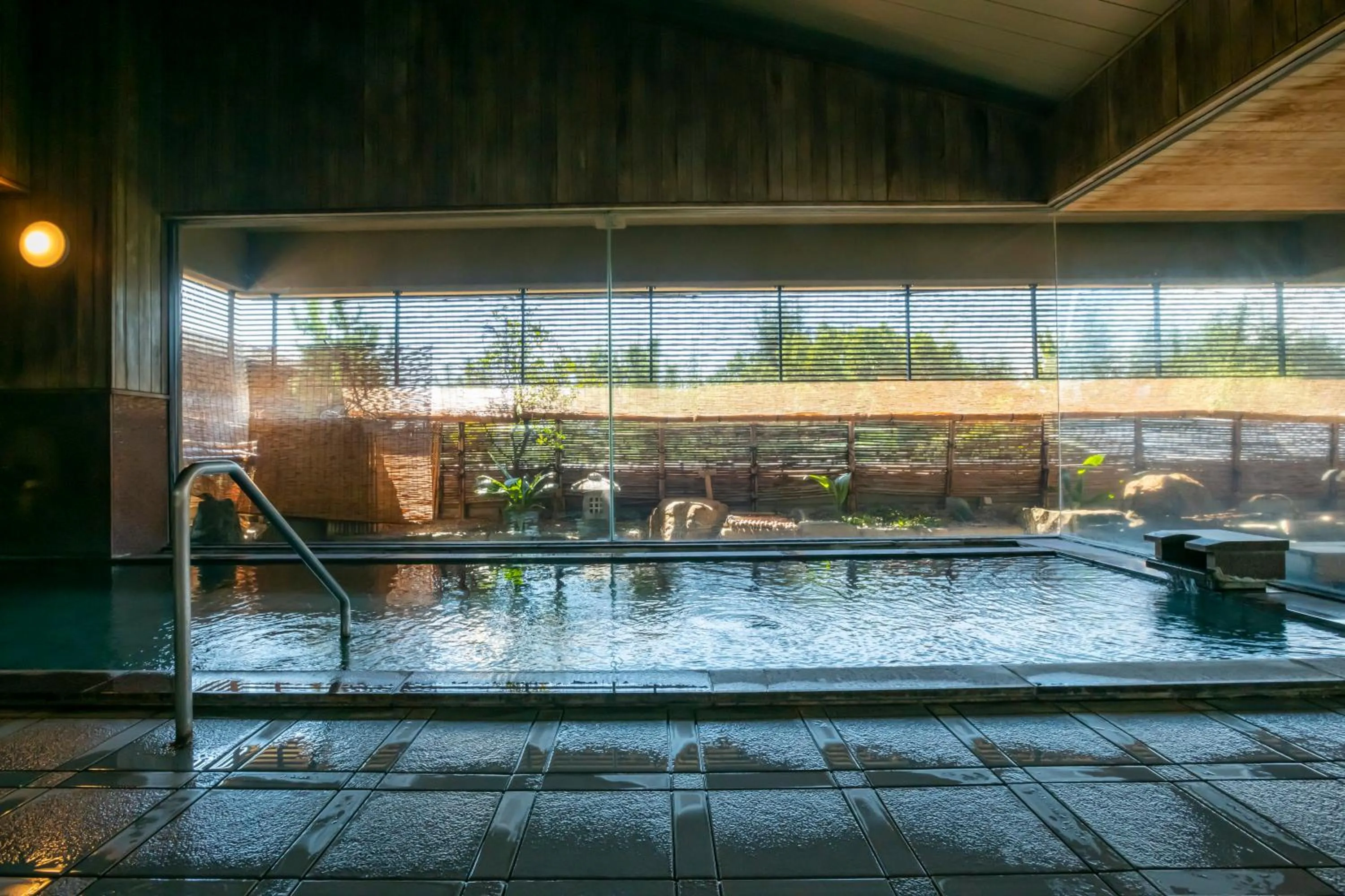 Hot Spring Bath in Tokiwa Hotel