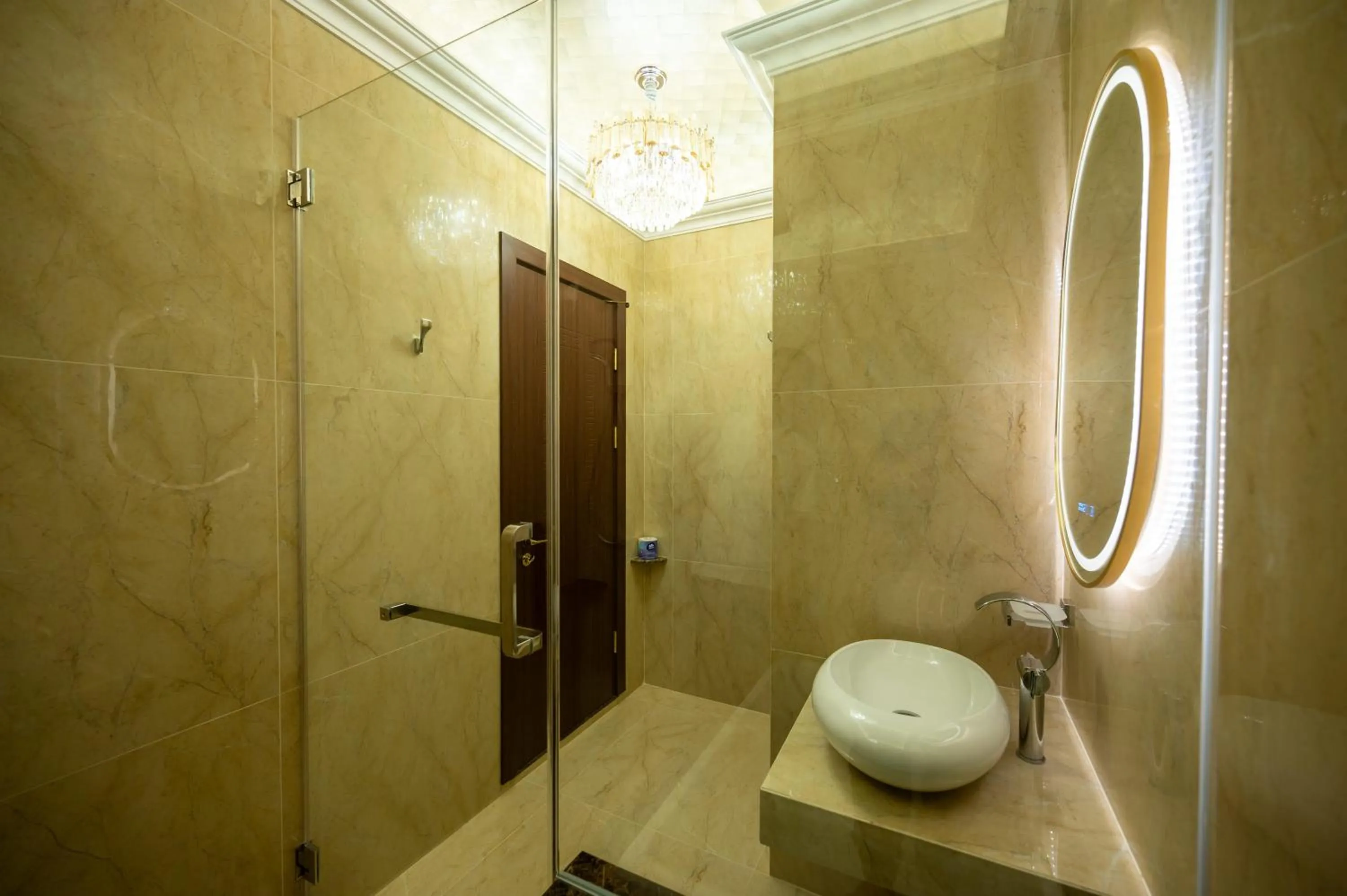 Toilet in Ritz Residence, Imago Mall Loft B