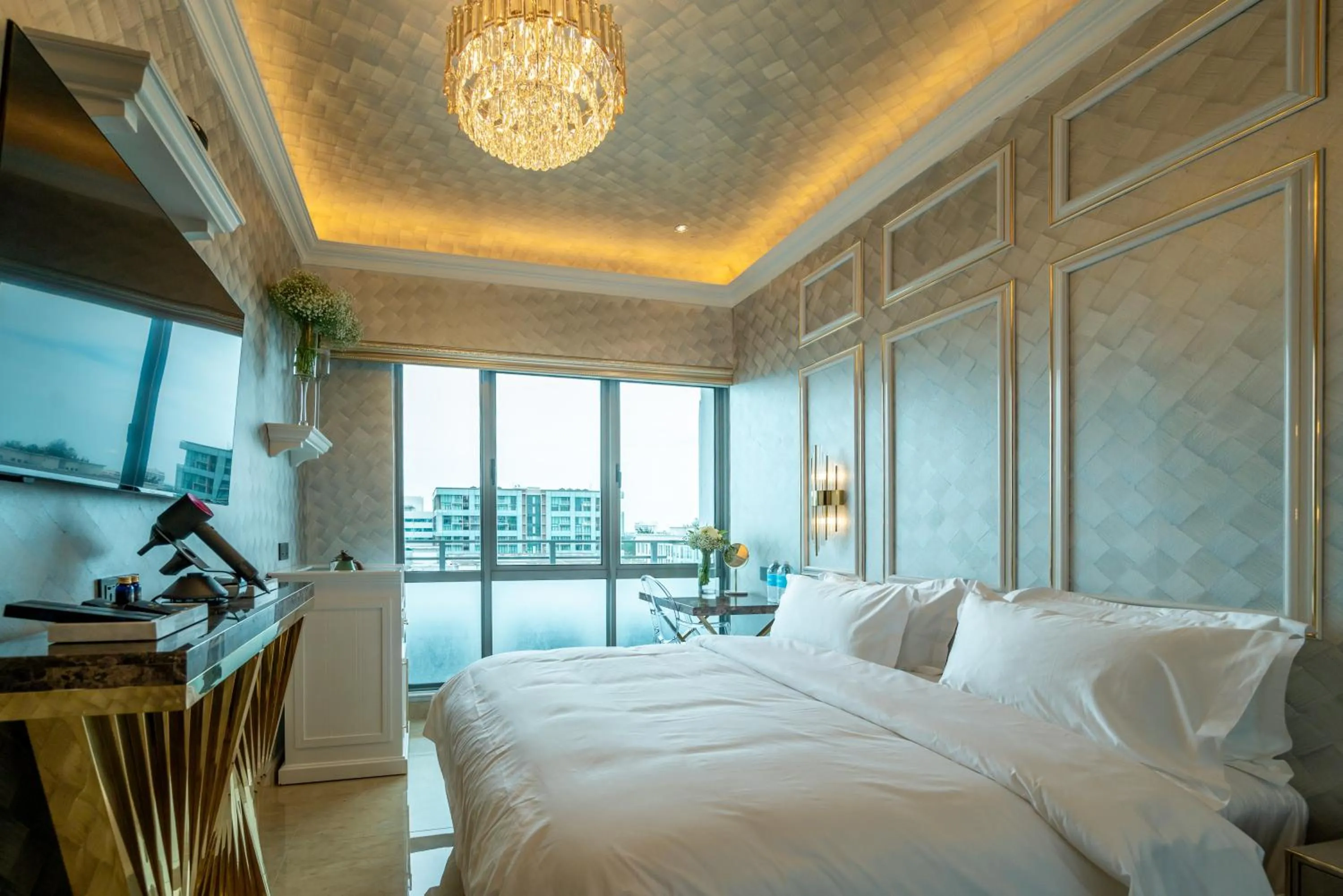 Bed in Ritz Residence, Imago Mall Loft B