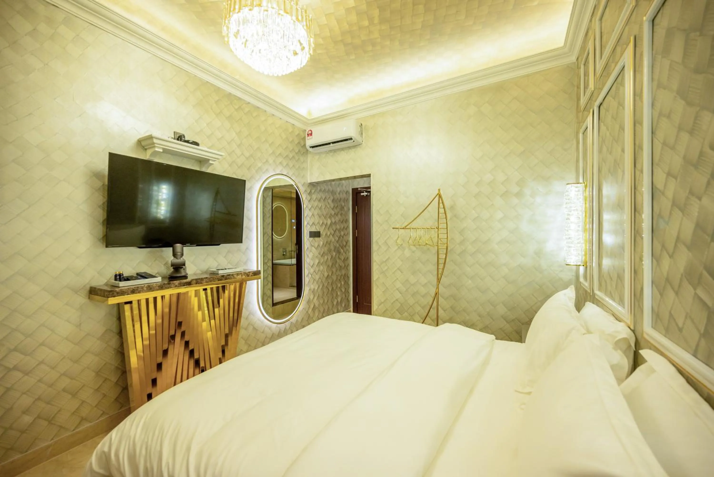 Bed in Ritz Residence, Imago Mall Loft B