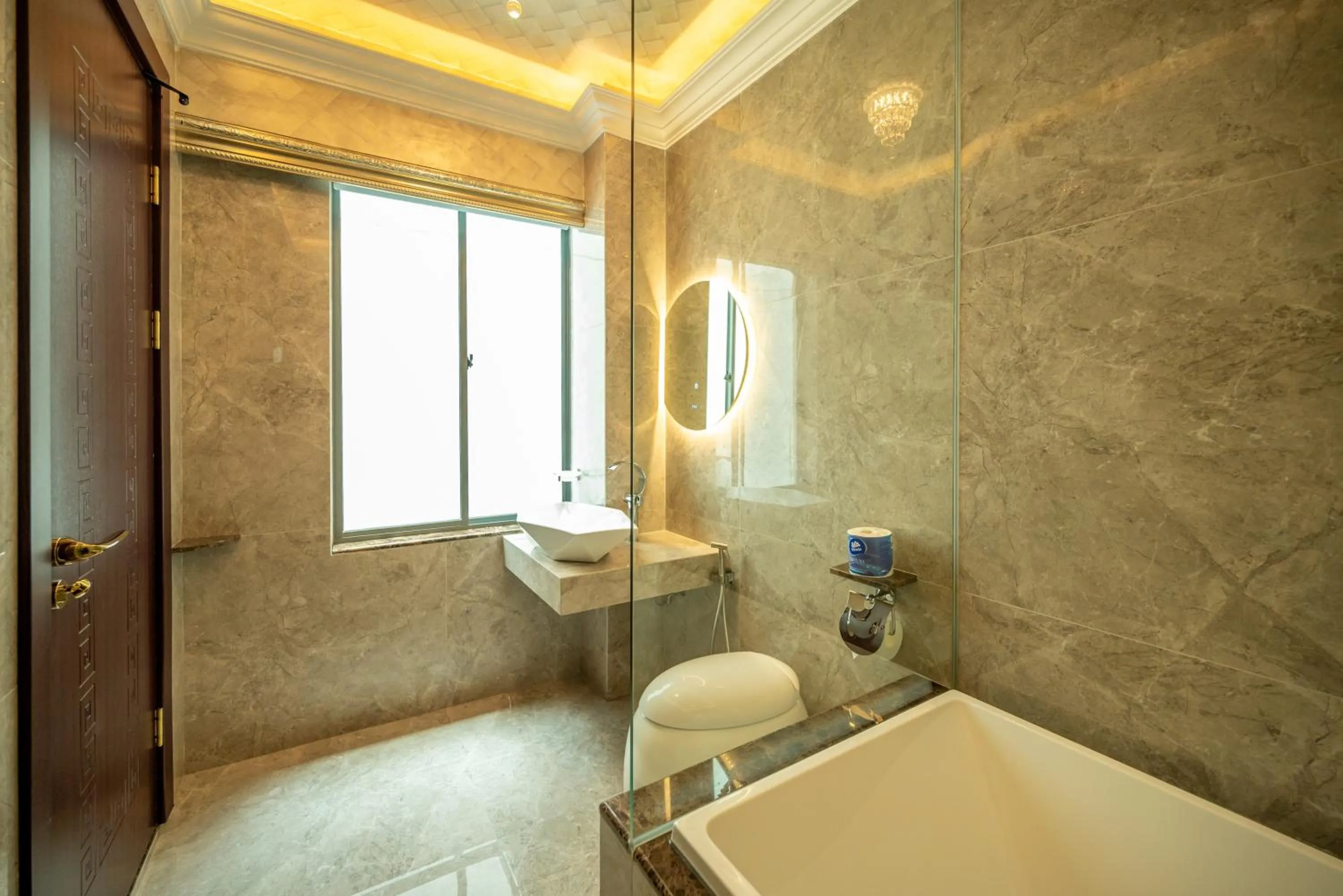 Shower in Ritz Residence, Imago Mall Loft B