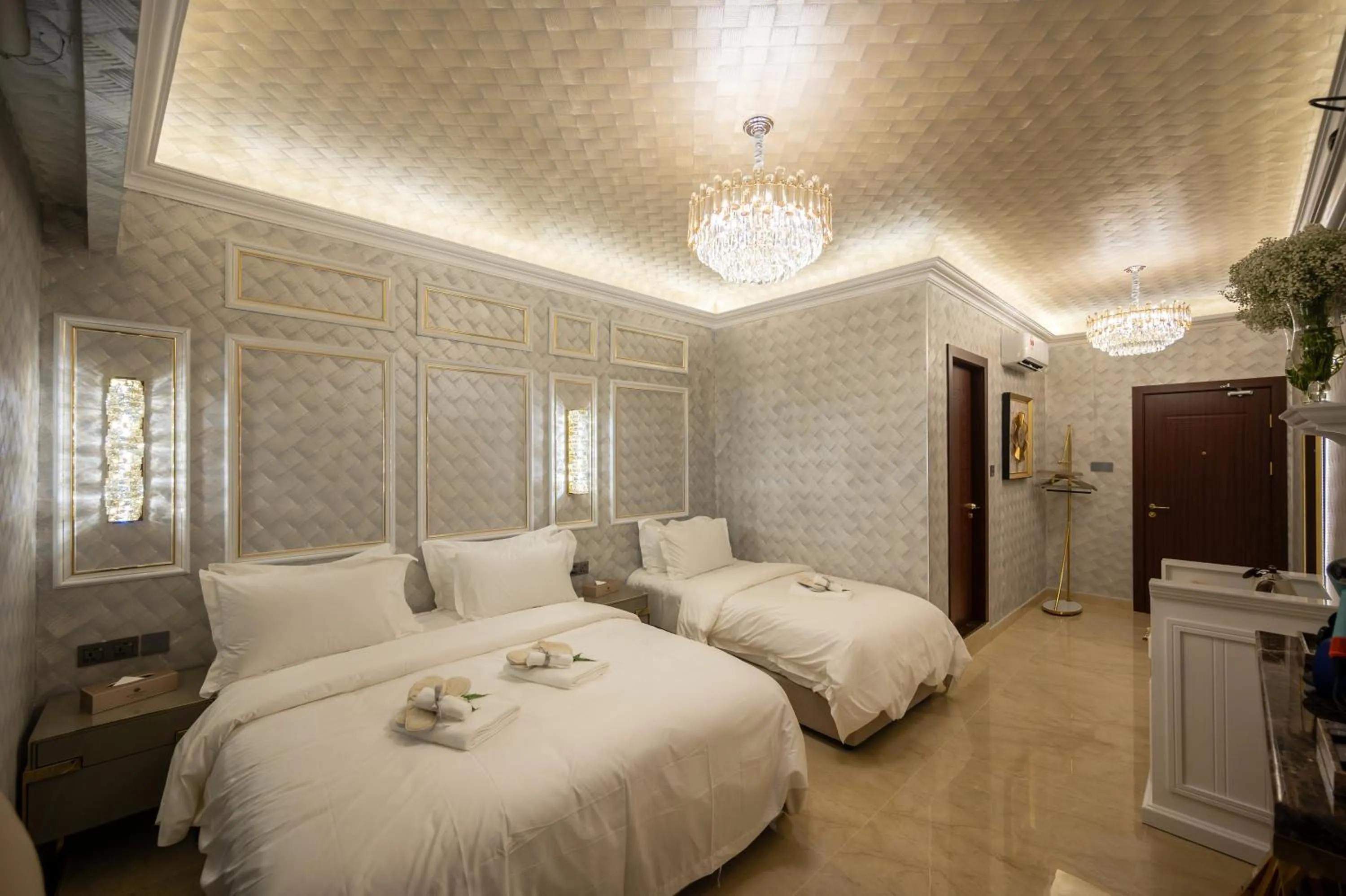 Bedroom, Bed in Ritz Residence, Imago Mall Loft B