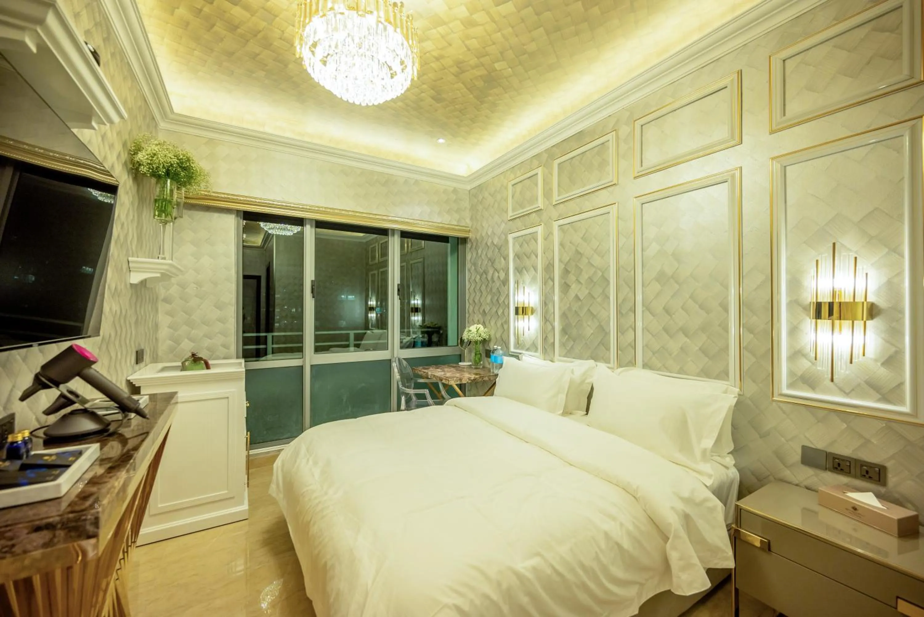 Bed in Ritz Residence, Imago Mall Loft B