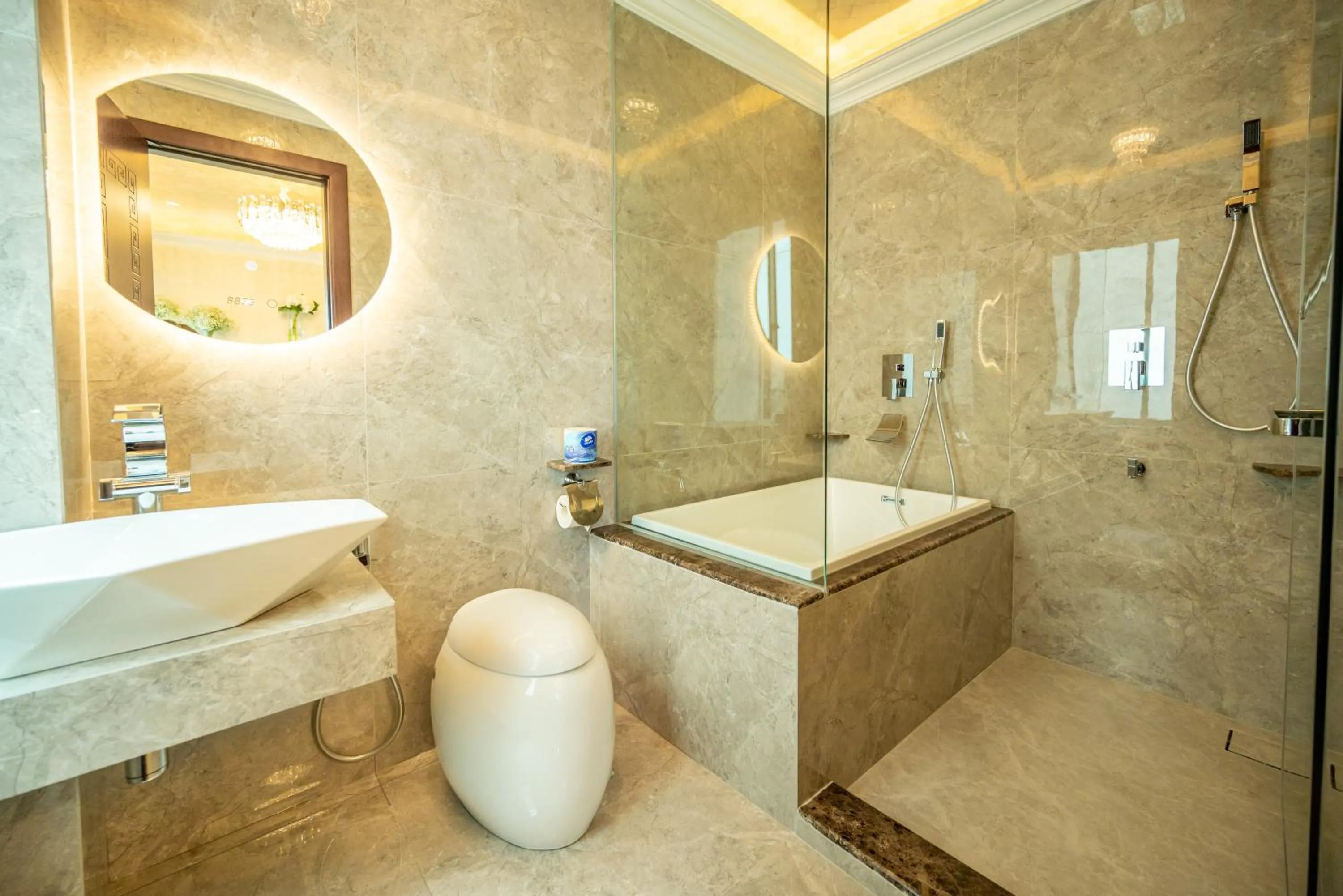 Shower in Ritz Residence, Imago Mall Loft B