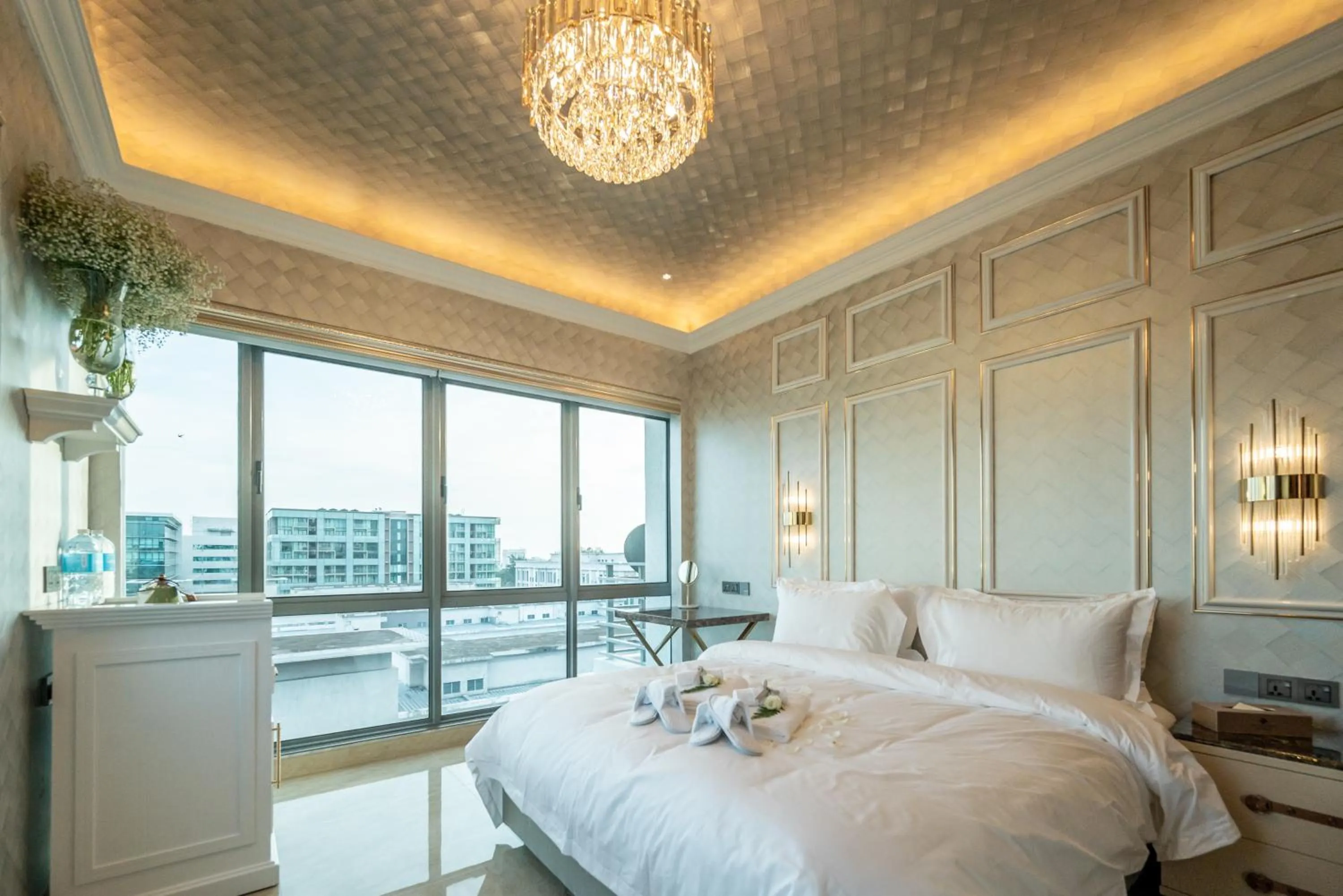 Bed in Ritz Residence, Imago Mall Loft B