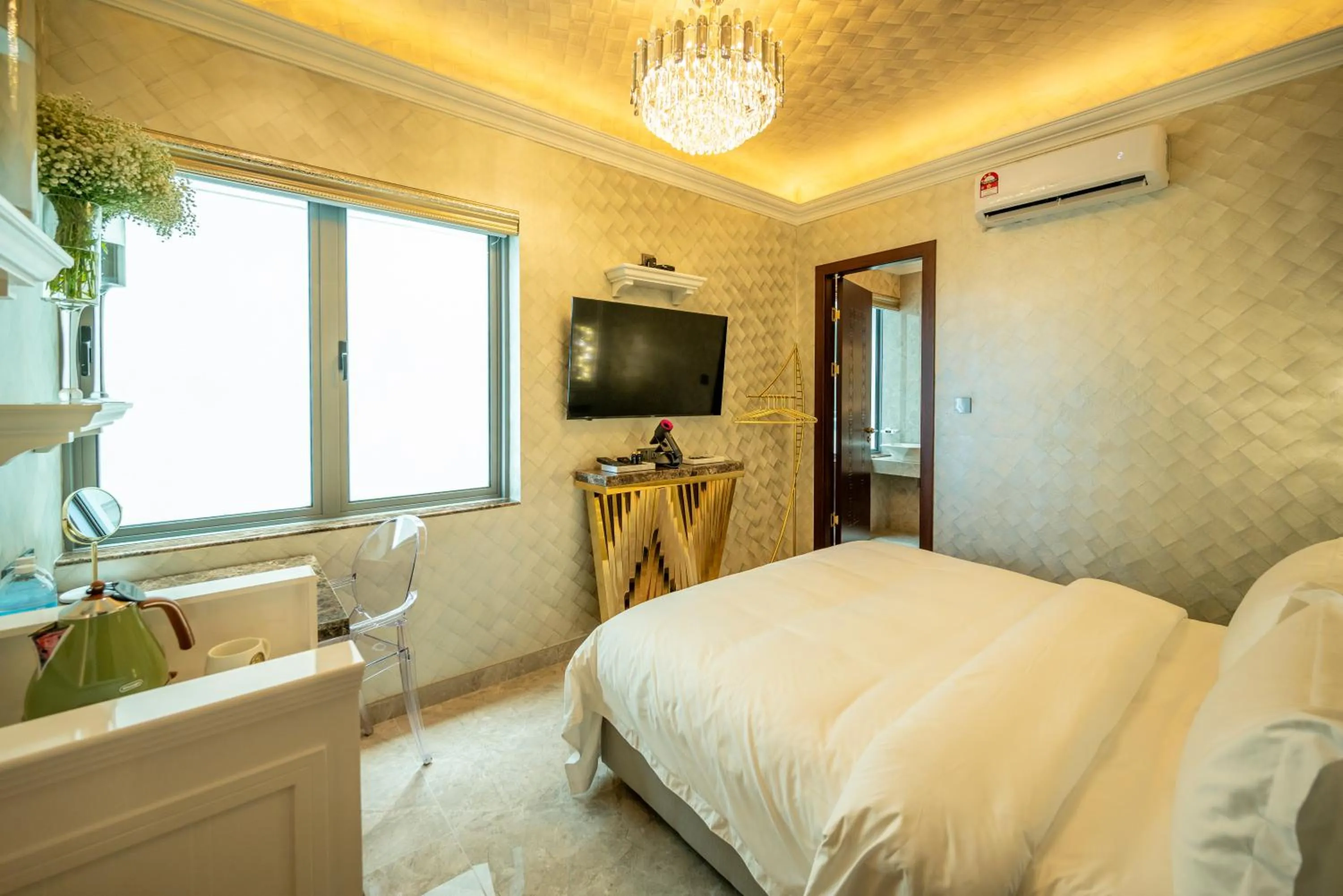 Bed in Ritz Residence, Imago Mall Loft B