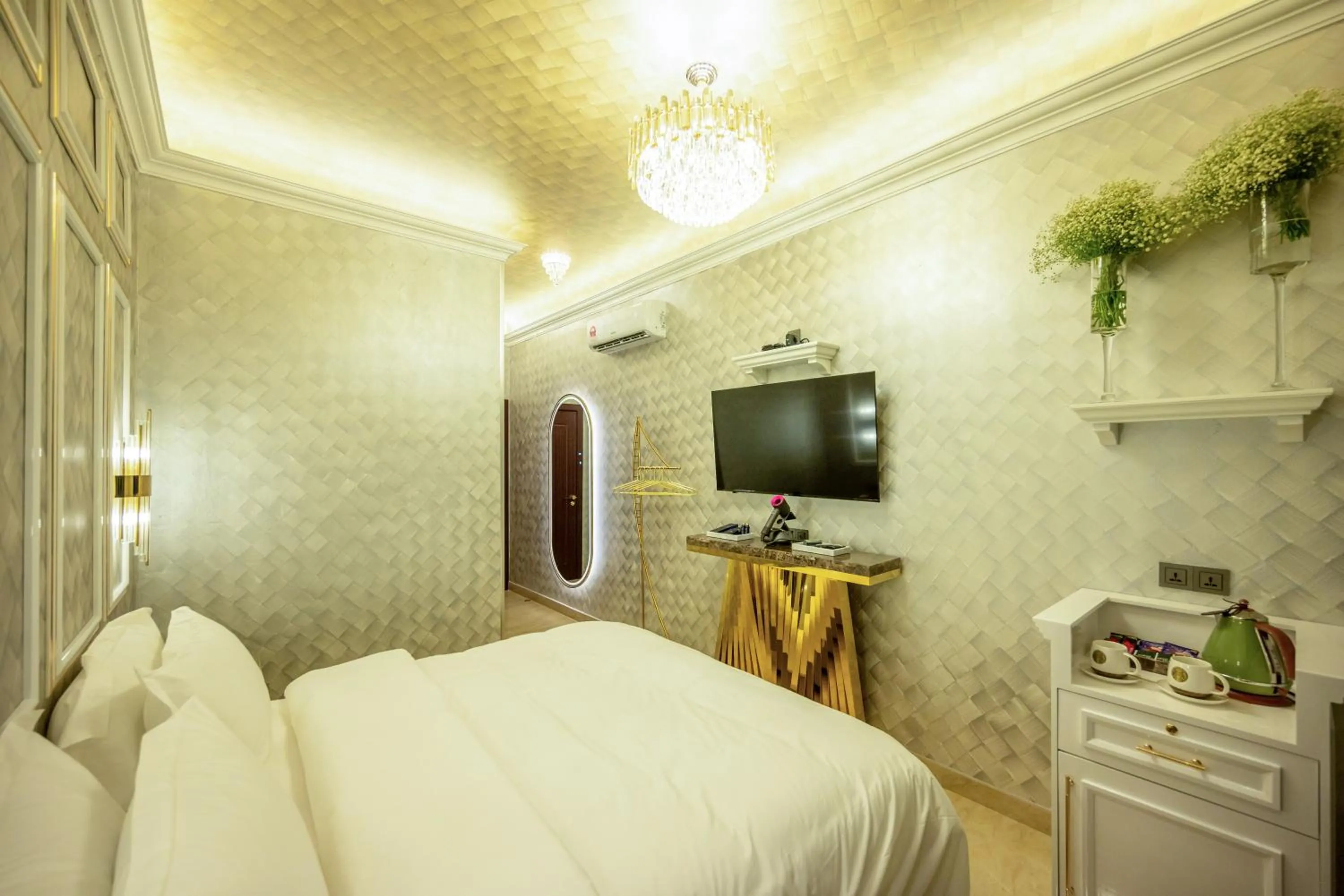 Bed in Ritz Residence, Imago Mall Loft B