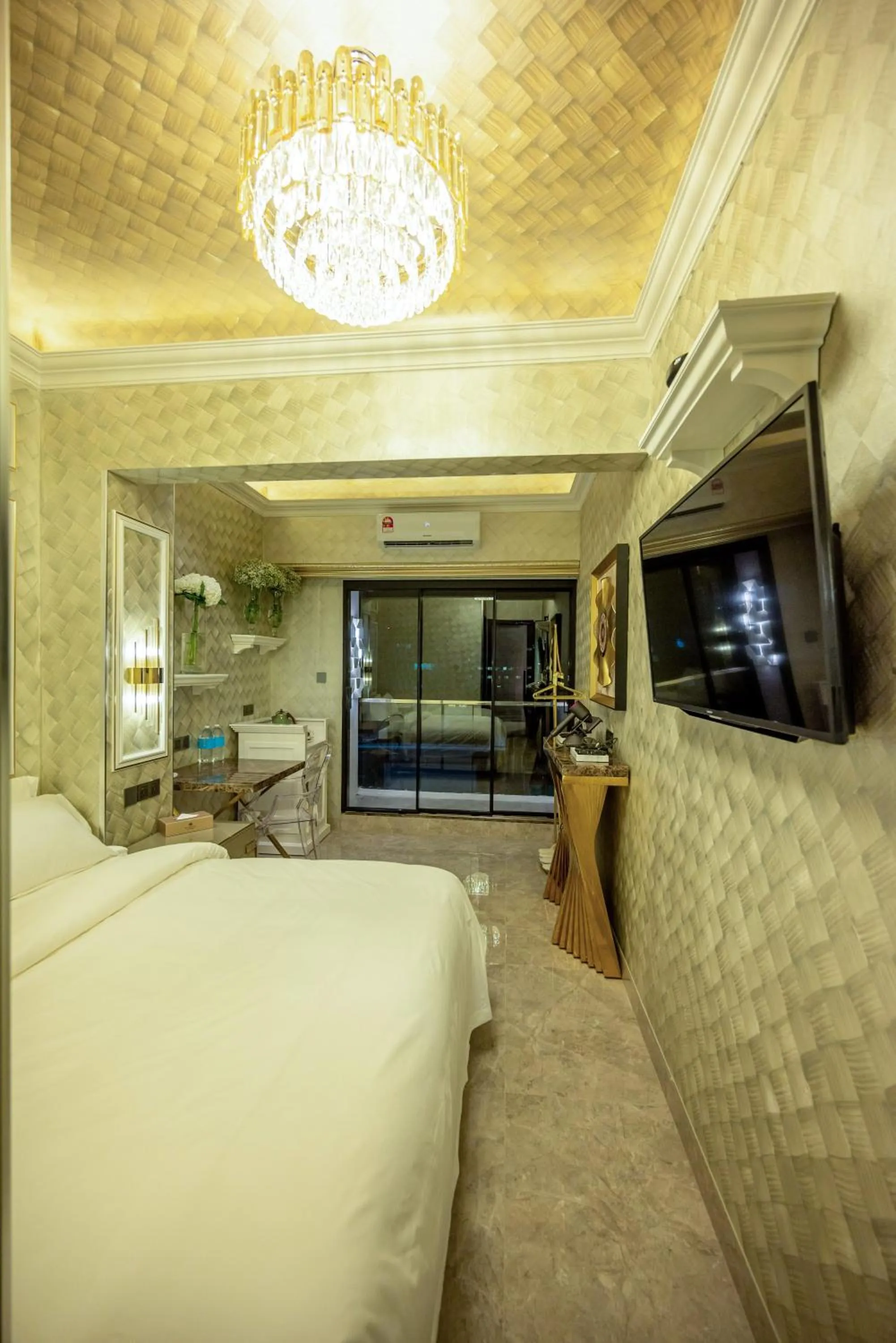 Bed in Ritz Residence, Imago Mall Loft B