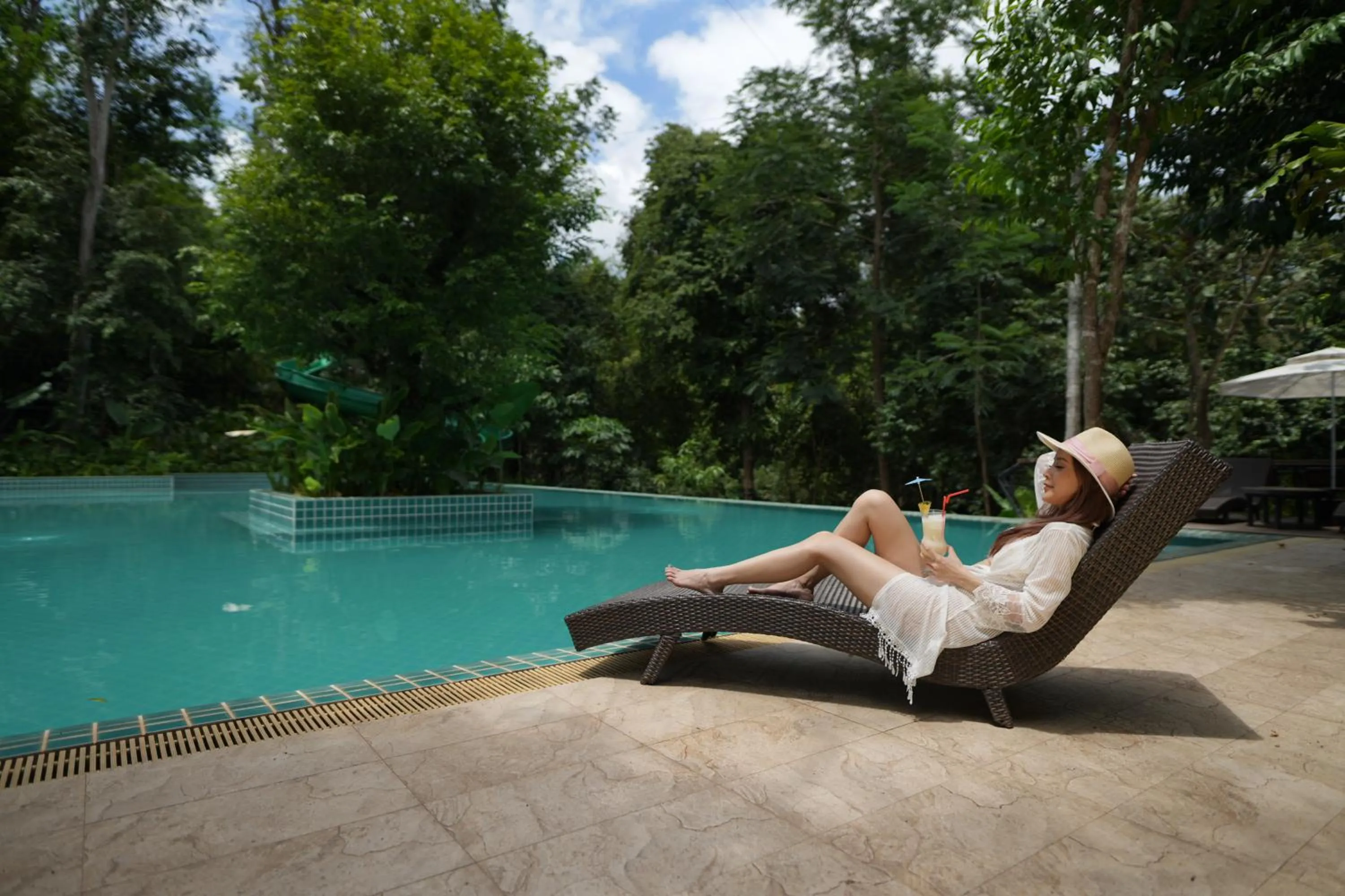 Swimming pool in Nampien Yorla Pa