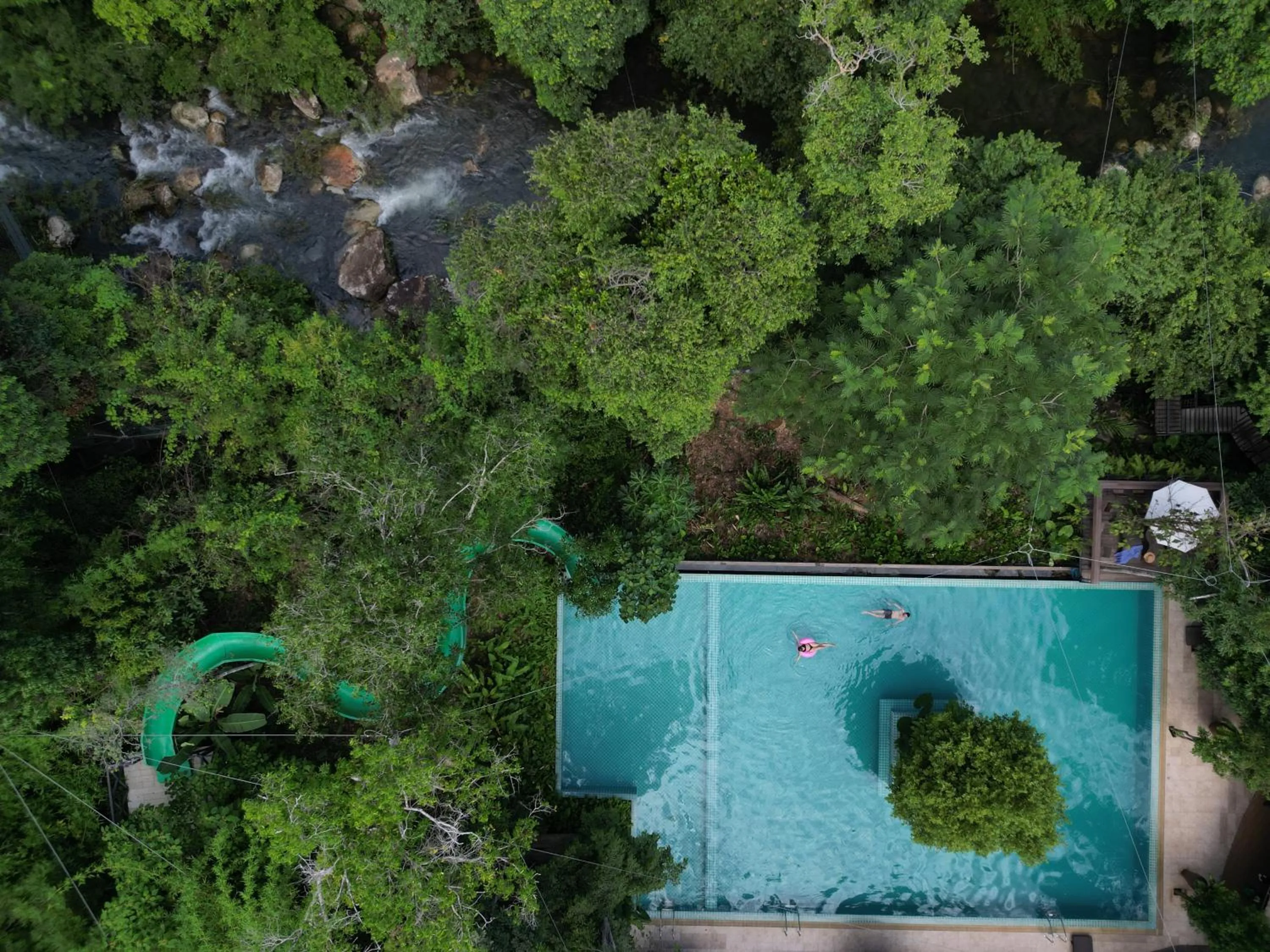Swimming pool in Nampien Yorla Pa