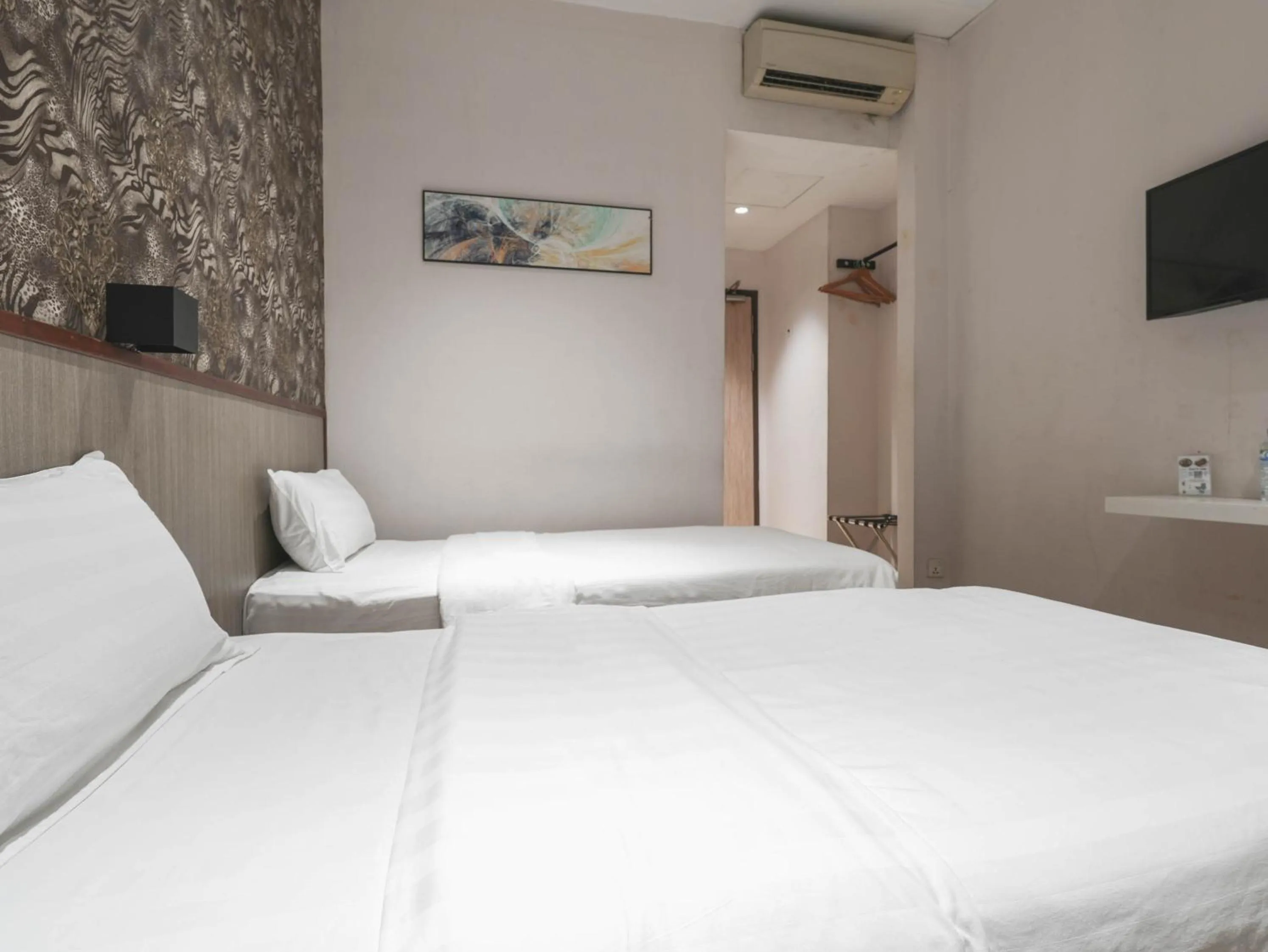 Bed in The Noble Hotel