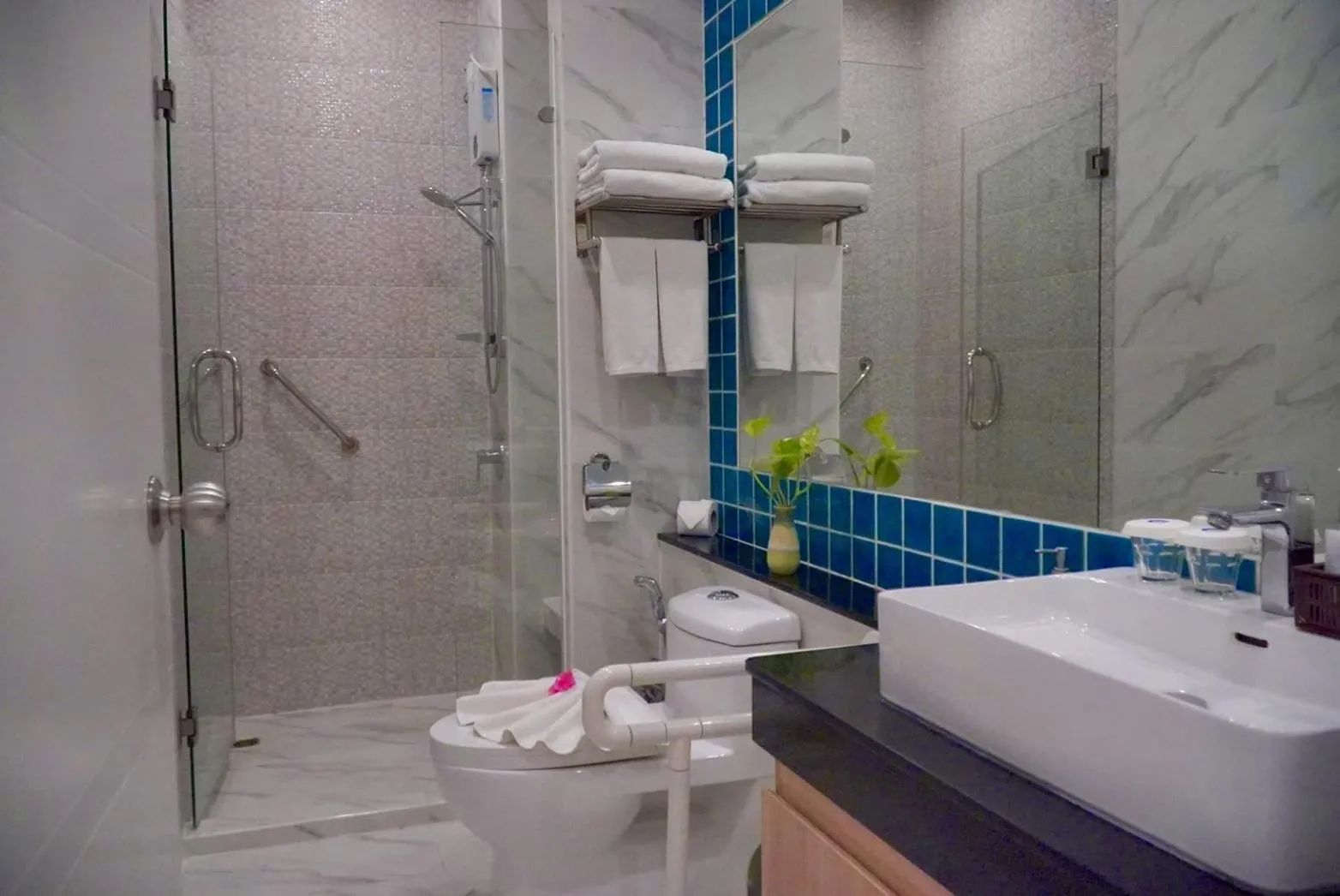 Bathroom in D Eco Wellness Center