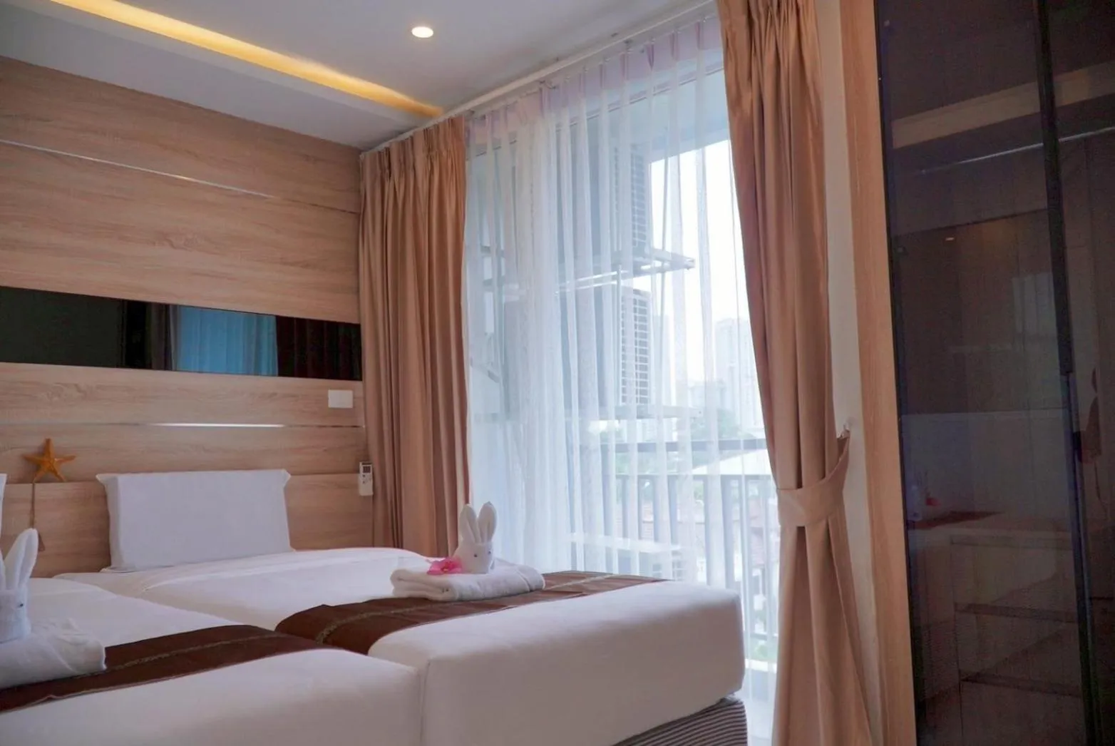 Bed in D Eco Wellness Center