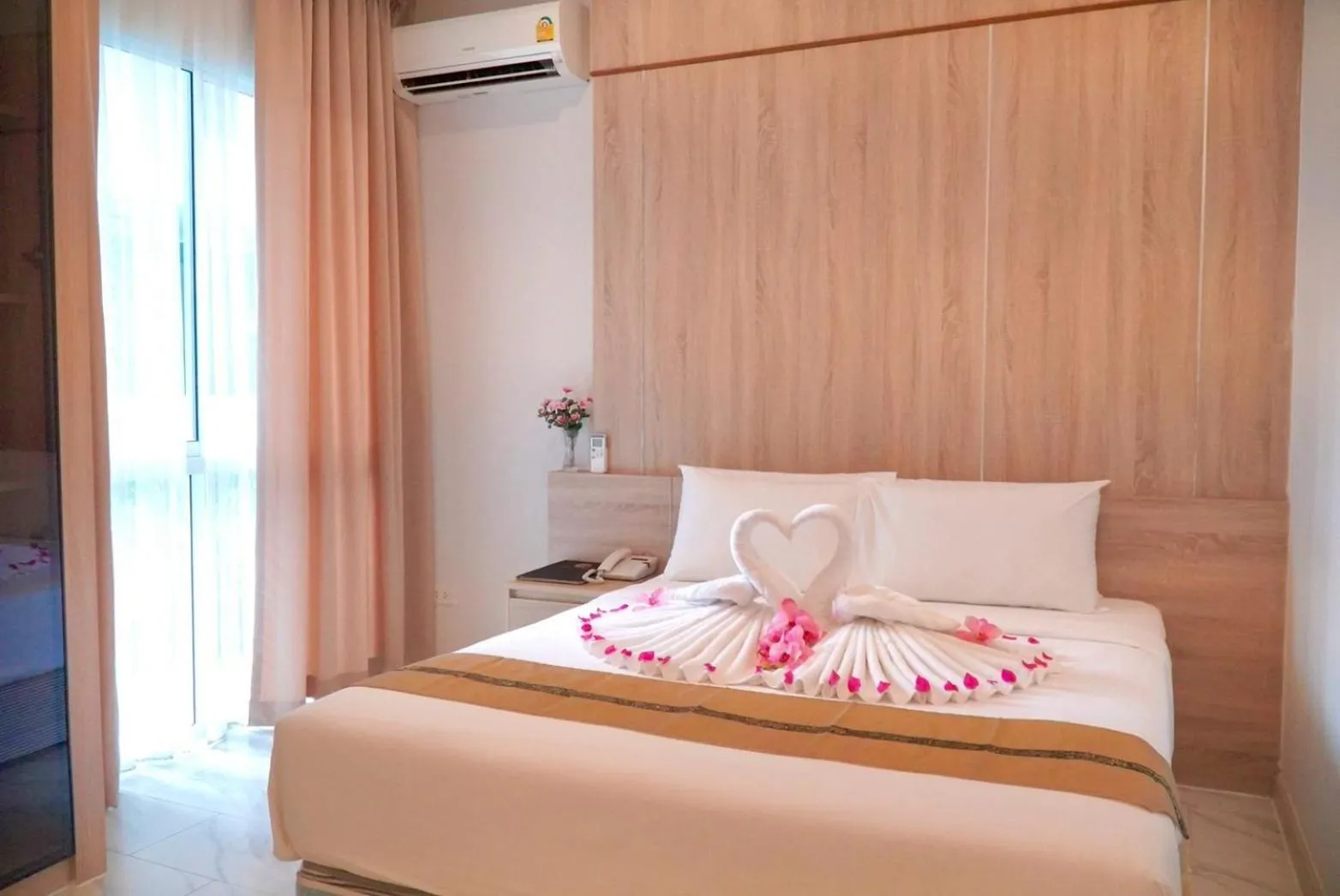 Bedroom, Bed in D Eco Wellness Center