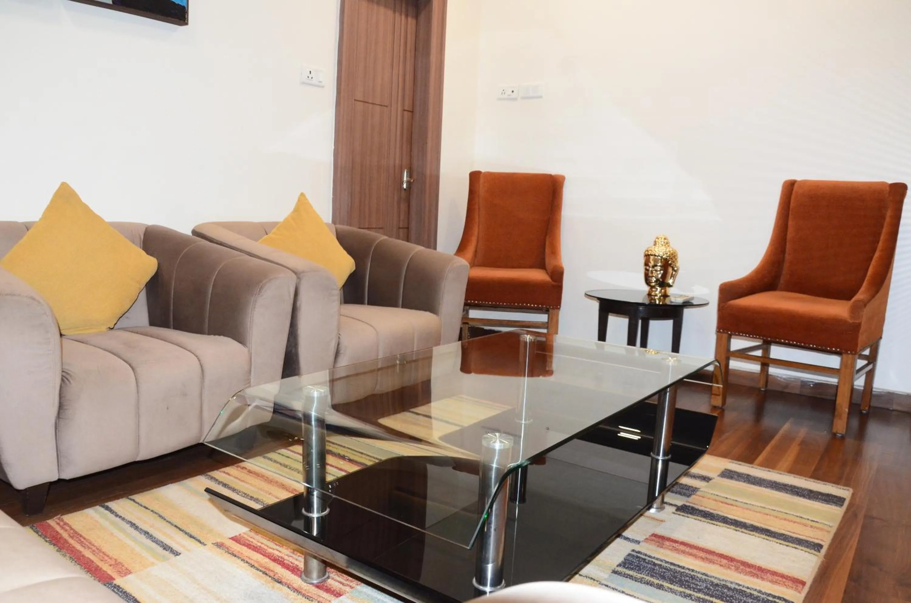 Business facilities in CRYTSAL RESIDENCY