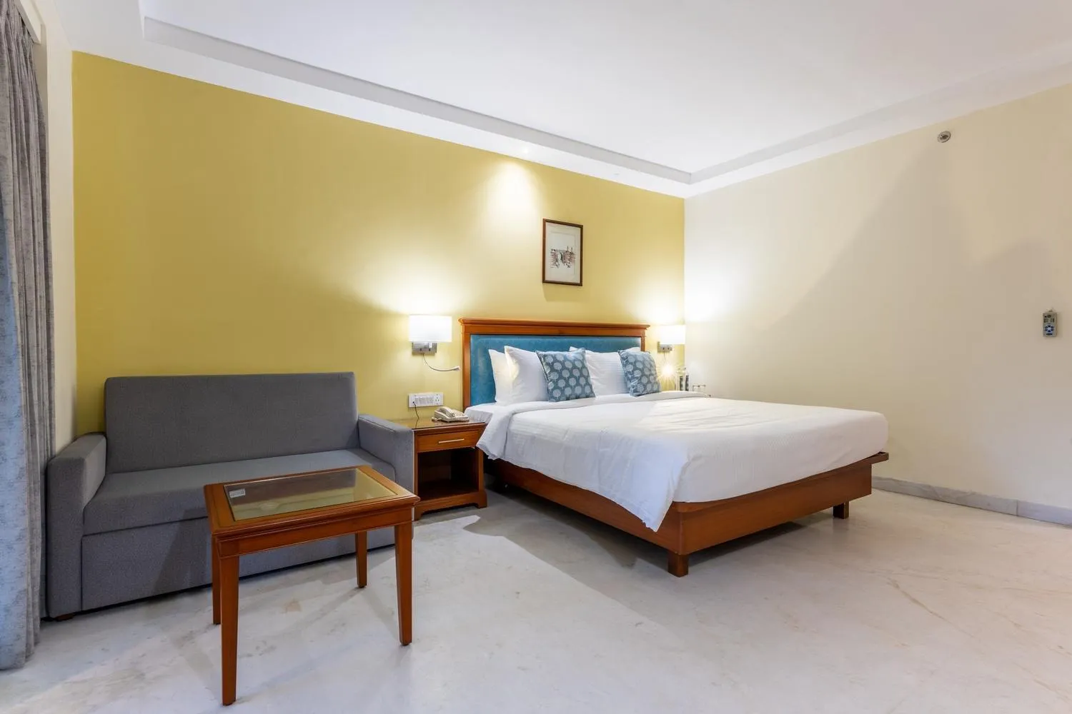 Bed in Club Mahindra Golden Landmark, Mysuru