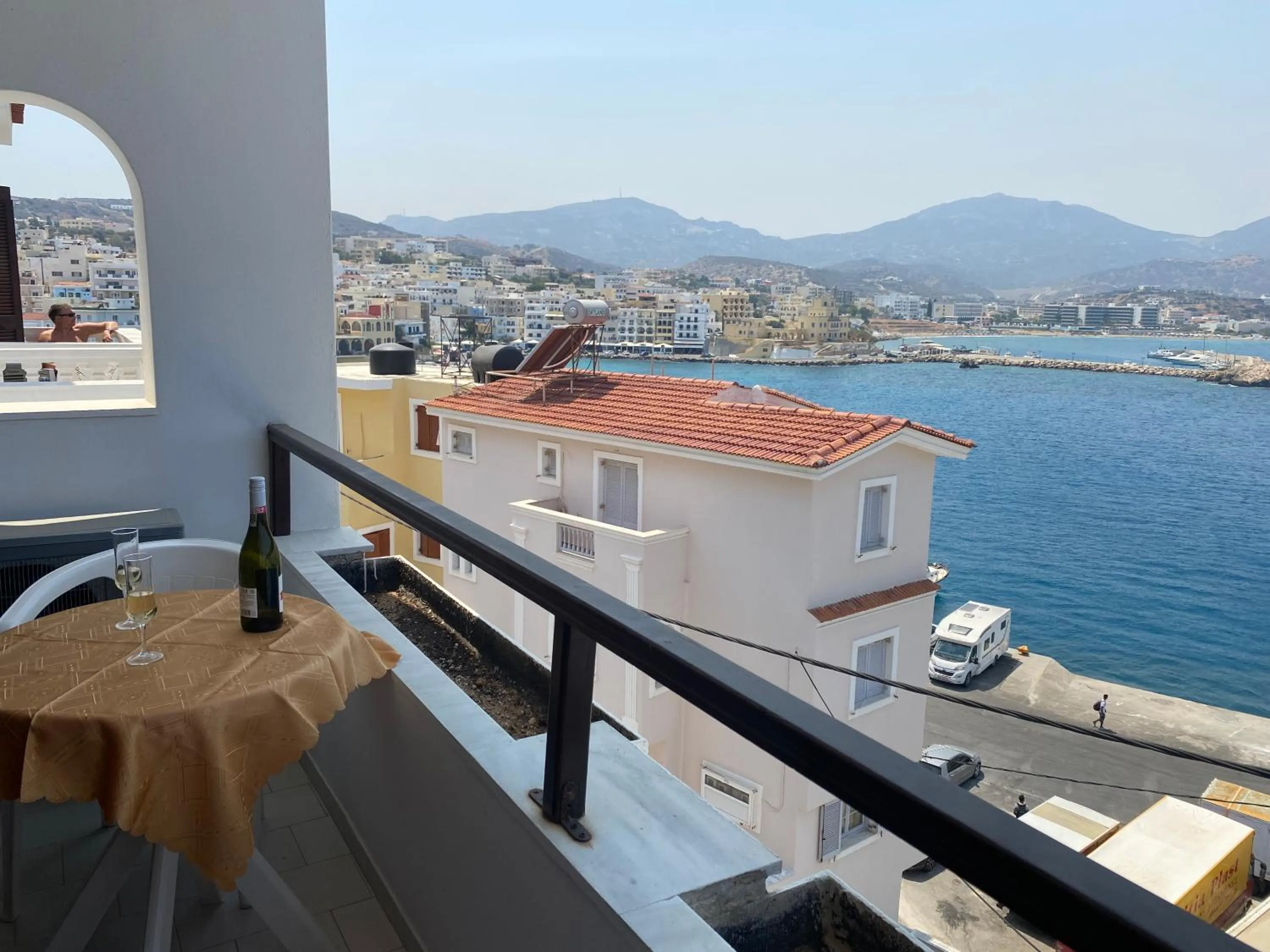 Dolphin Hotel Apartments