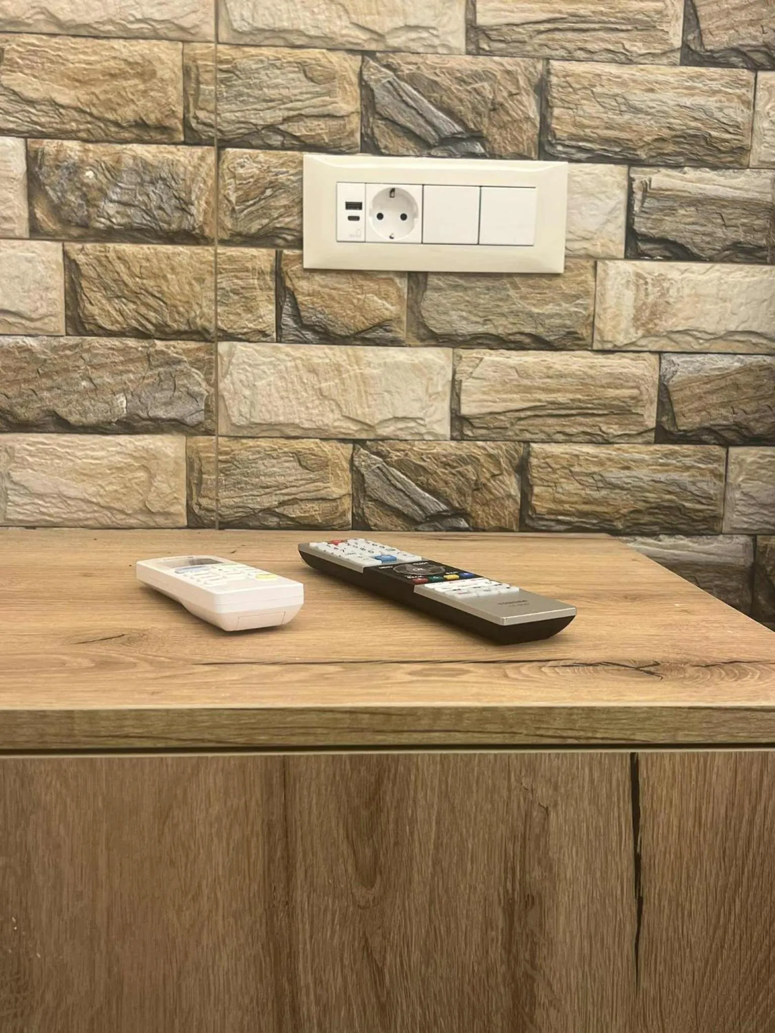 Dolphin Hotel Apartments