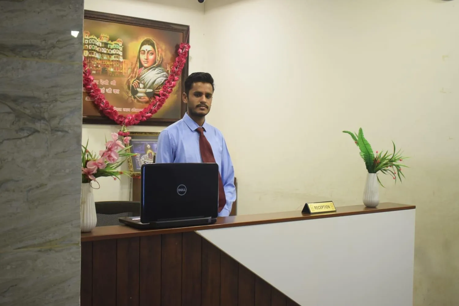 Lobby or reception in Hotel Lakshya Sheesh Mahal Indore