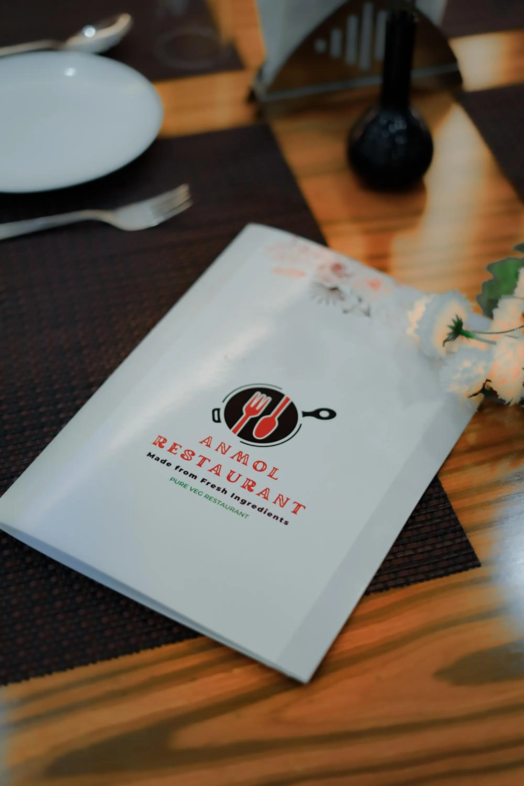 Restaurant/places to eat in Hotel Heera Residency