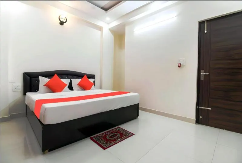 Bed in Krishna Cottage, Vrindavan