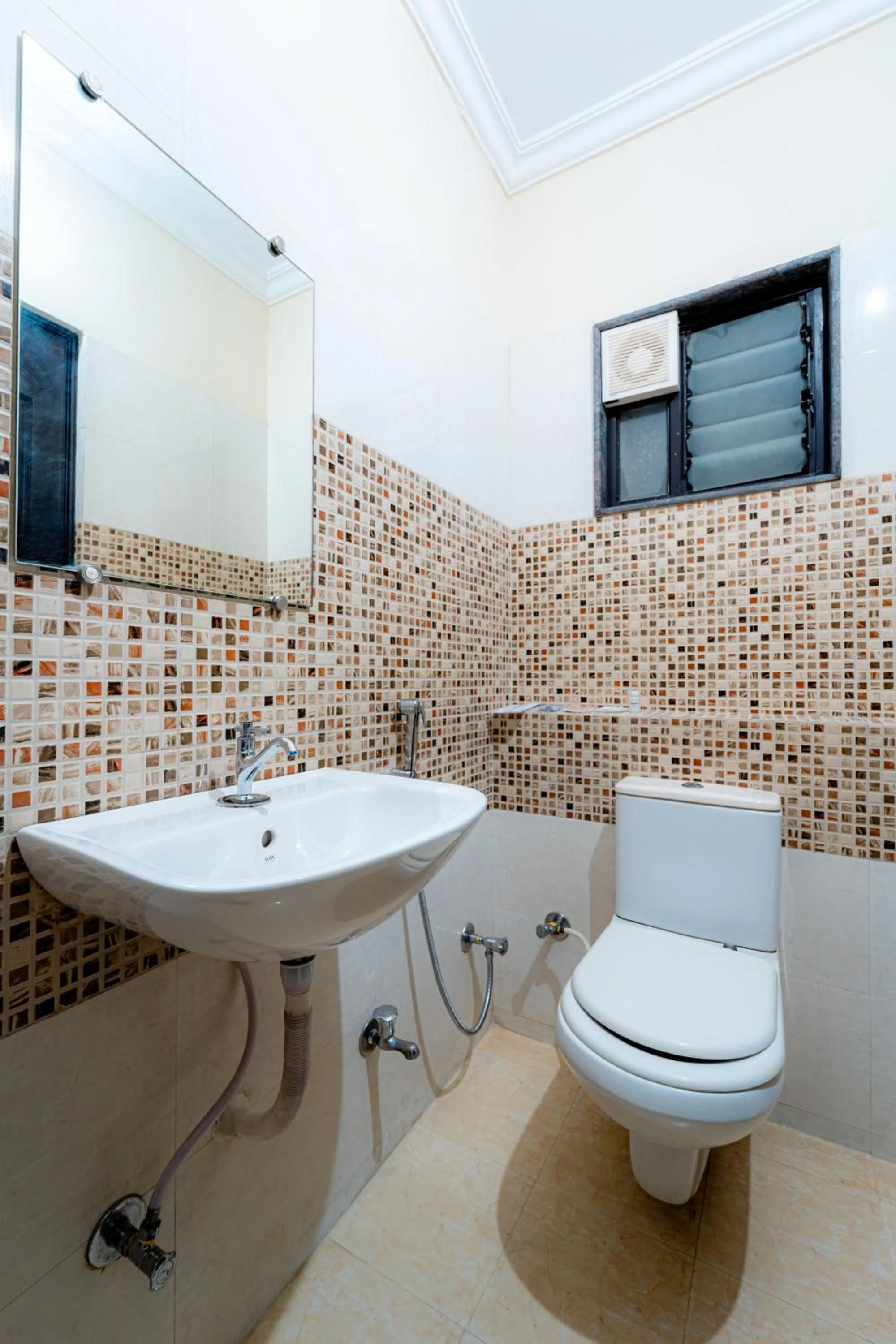 Toilet in Hotel Posada