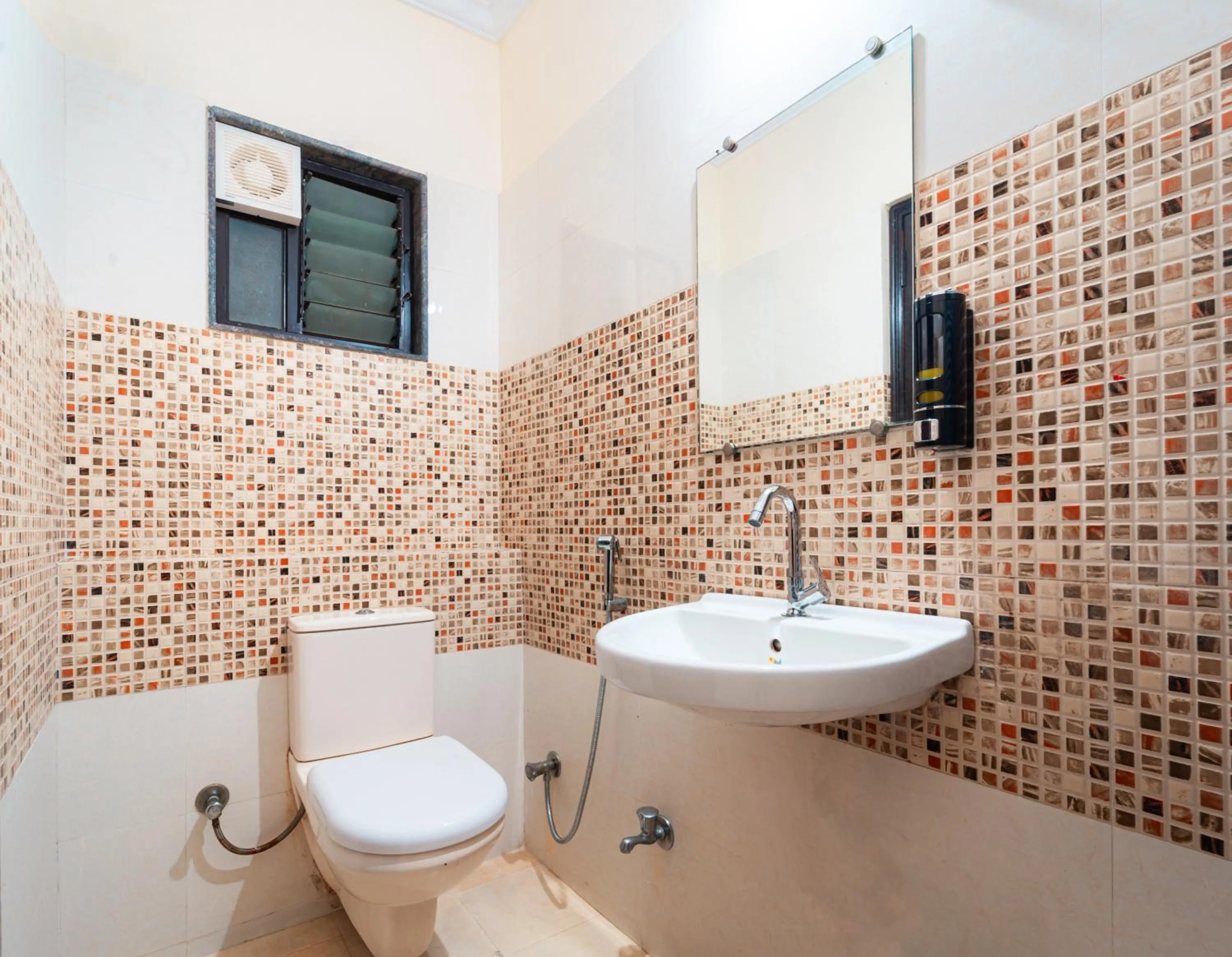 Toilet in Hotel Posada