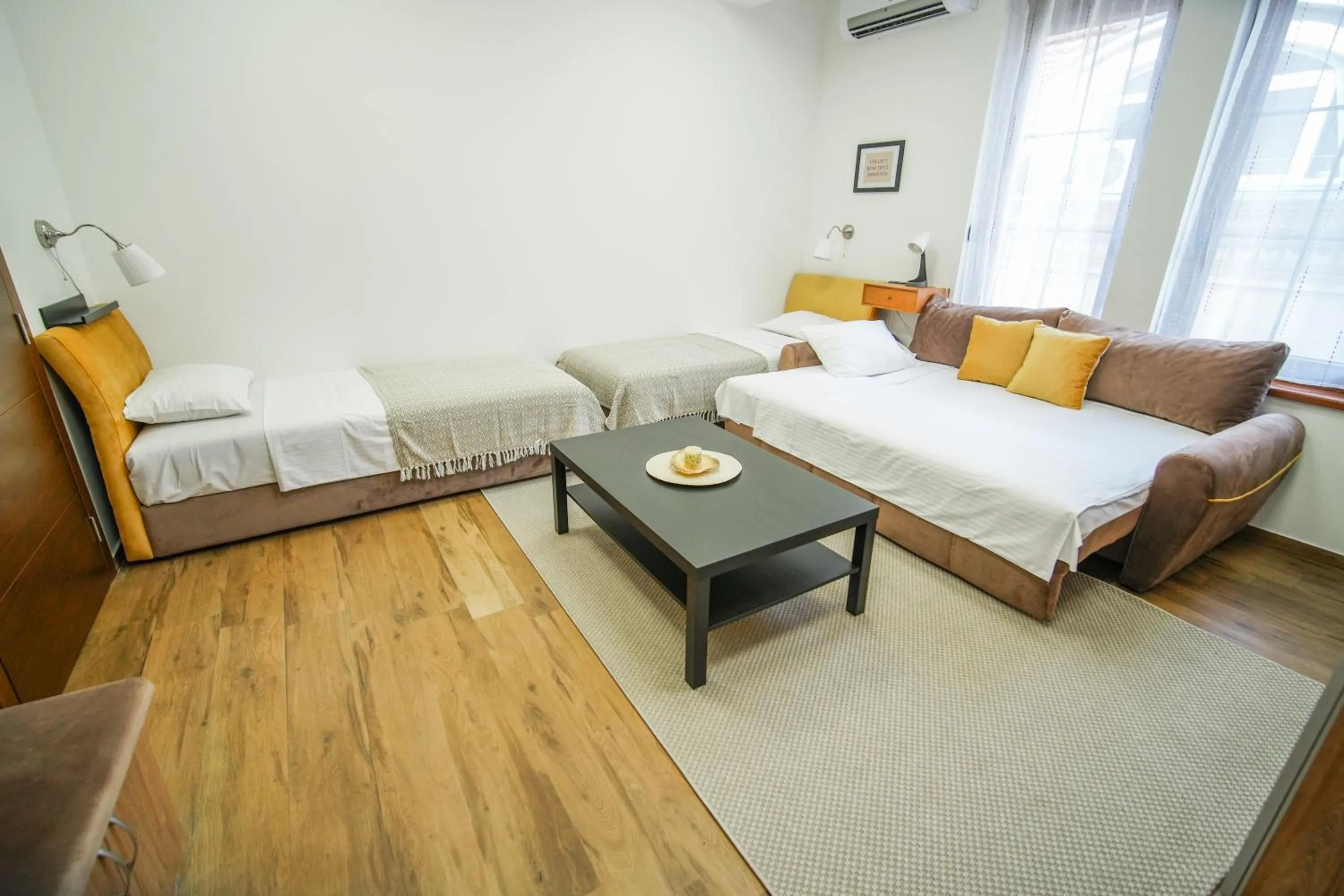 Photo of the whole room, Bed in PRENOCISTE SOLE