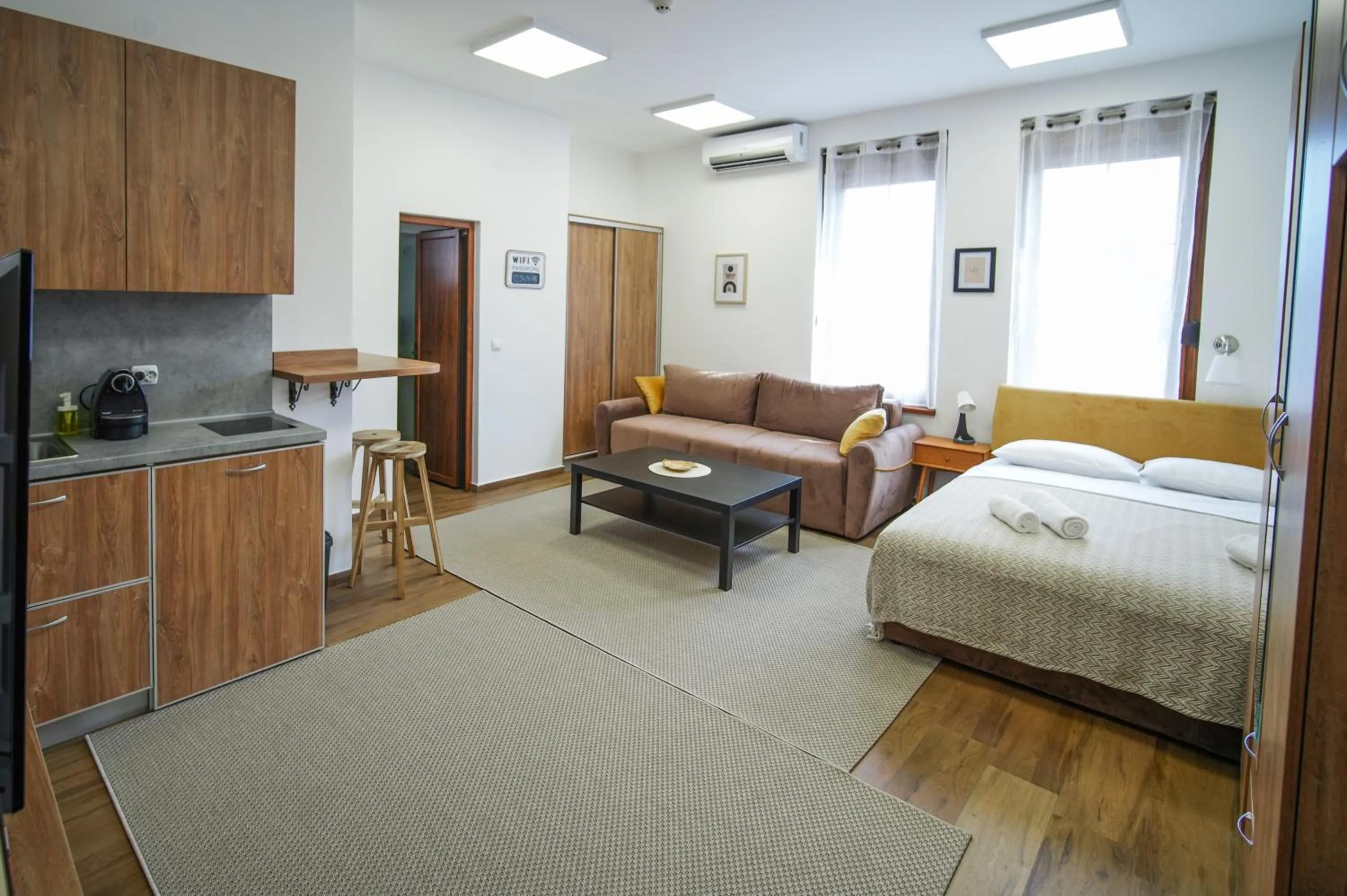 Photo of the whole room, Bed in PRENOCISTE SOLE